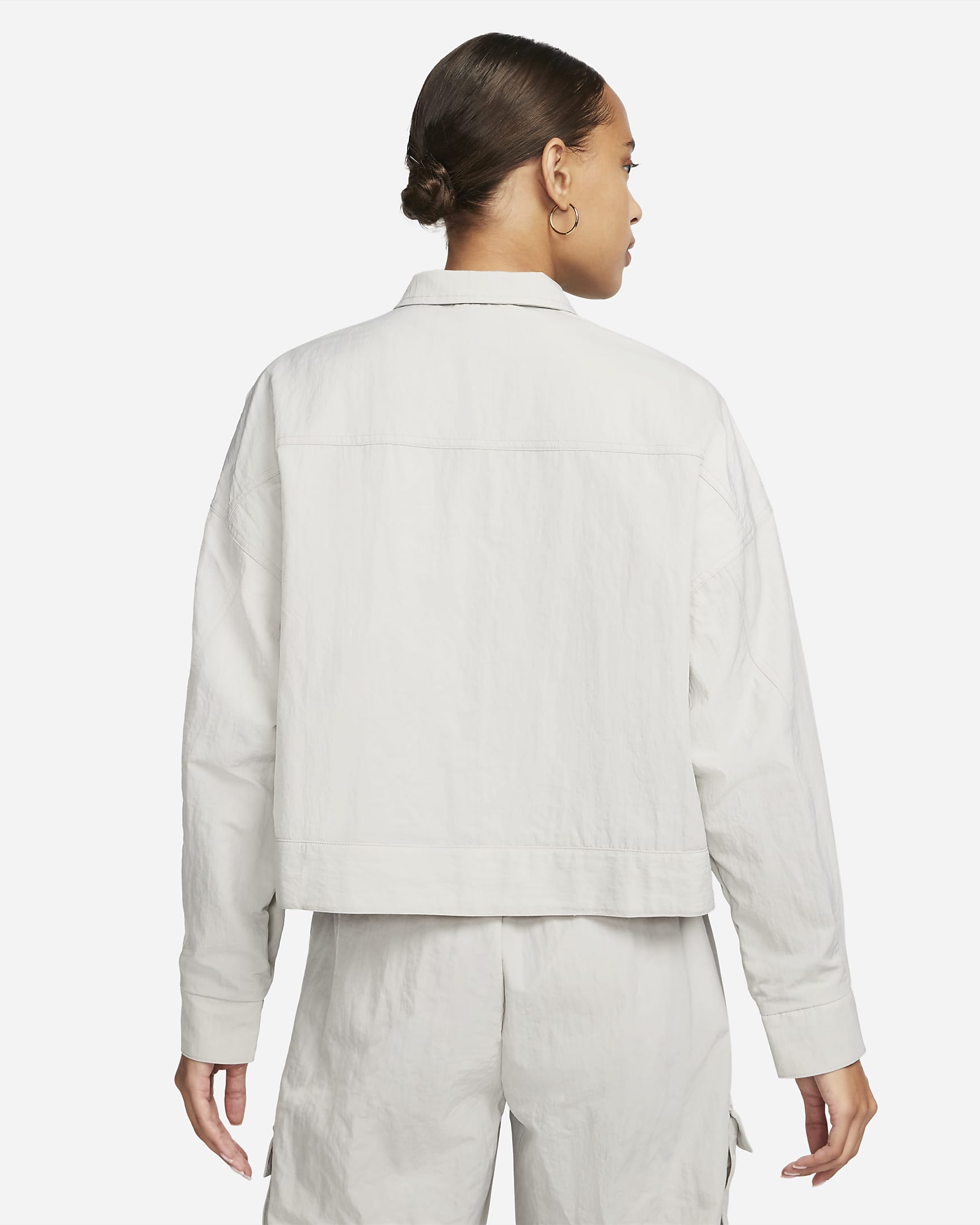 Nike Sportswear Essential Women's Woven Jacket. Nike GB