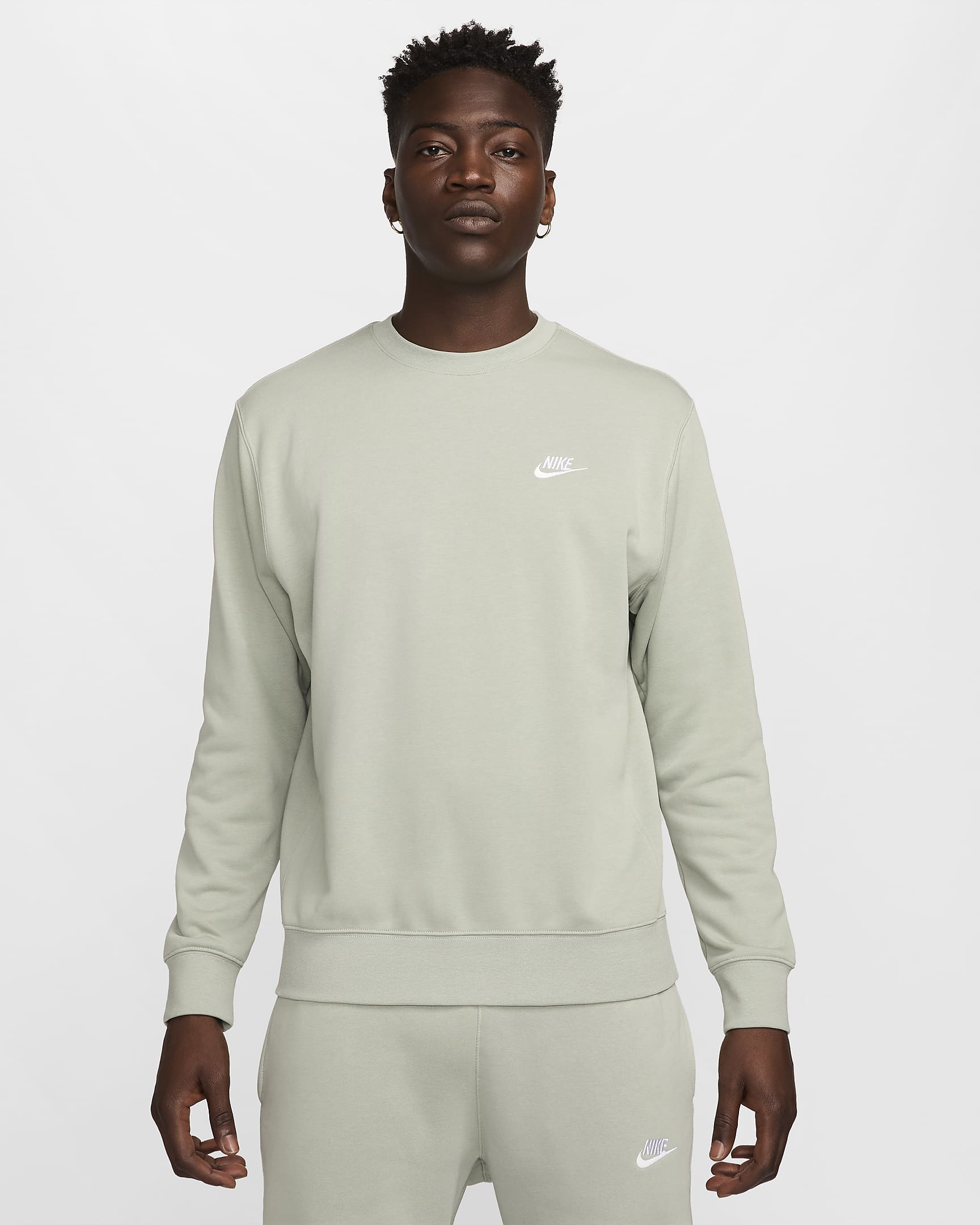 Nike Sportswear Club French-Terry-Rundhalsshirt für Herren - Jade Horizon/Weiß