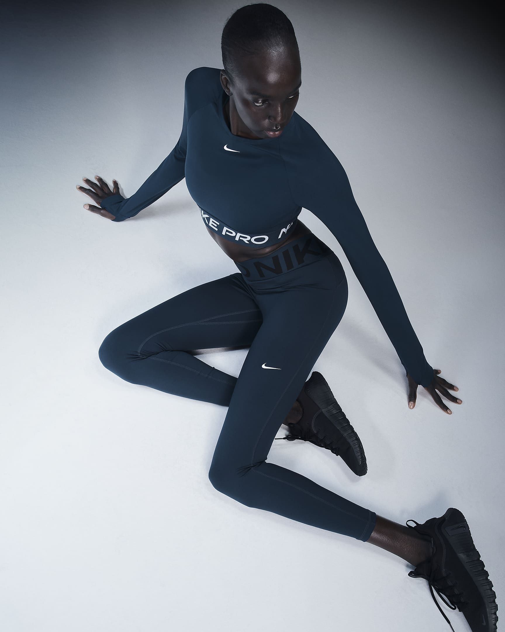 Højtaljede Nike Pro Sculpt-leggings i fuld længde til kvinder - Armory Navy/hvid