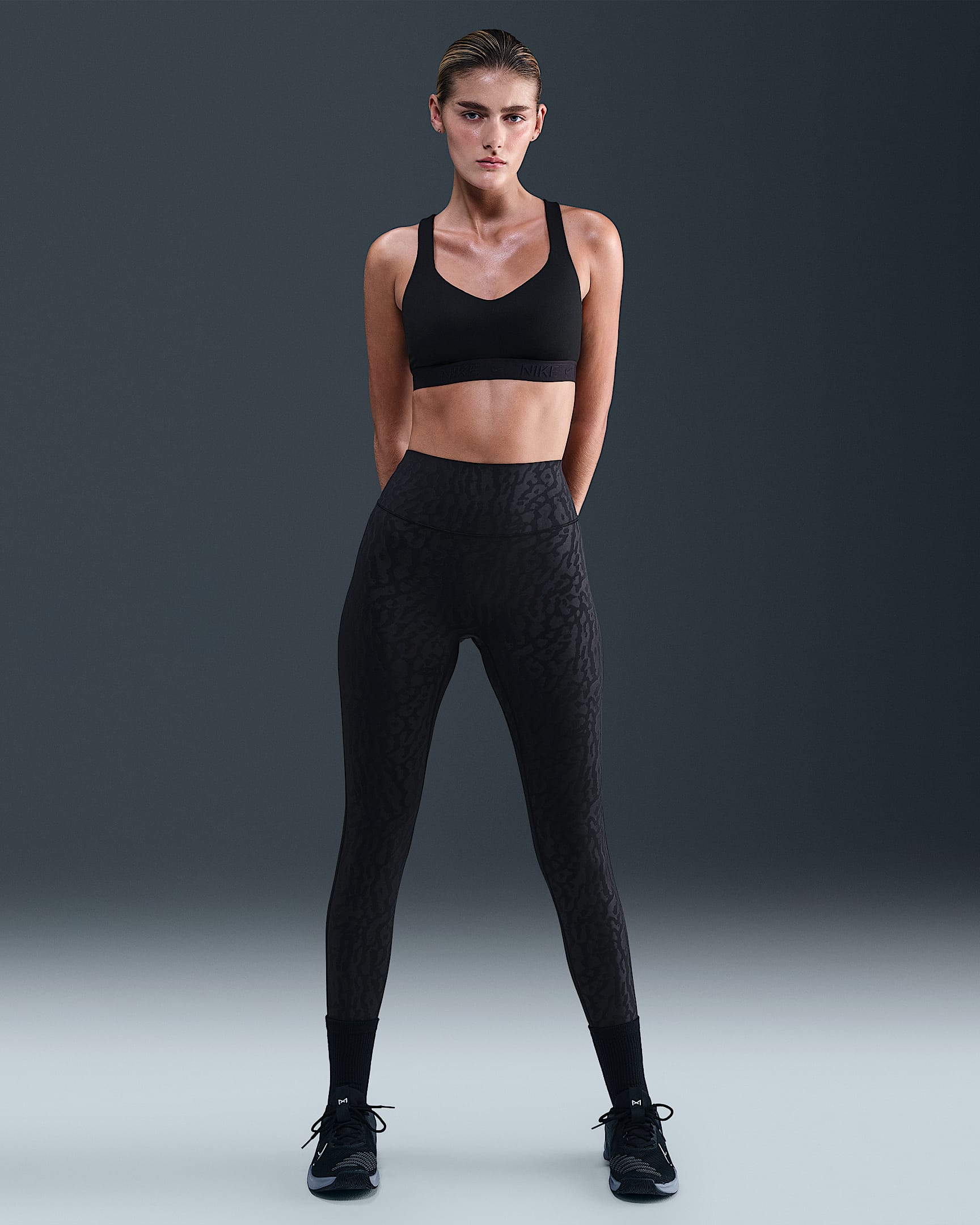 Nike Universa Women's High-Waisted 7/8 Leggings with No Front Seam - Black/Anthracite/Dark Smoke Grey