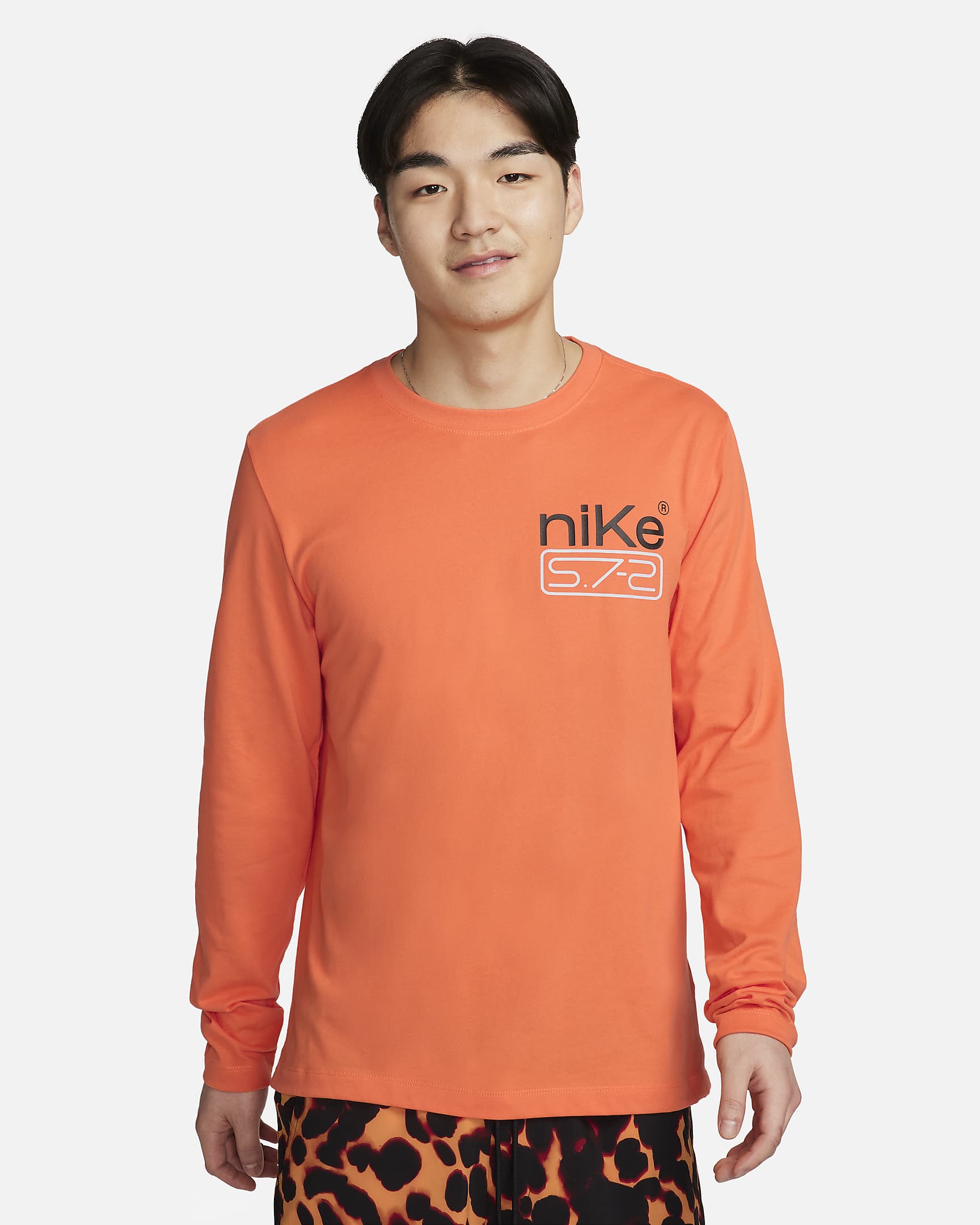Nike Dri-FIT Men's Long-Sleeve Fitness T-Shirt - Bright Mandarin