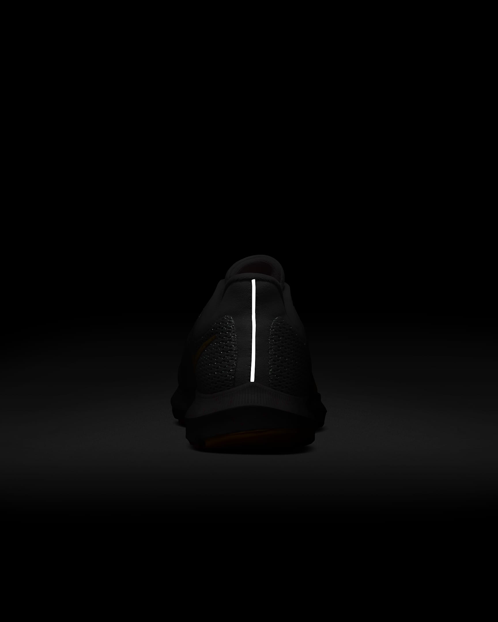 womens quest 2 running shoe