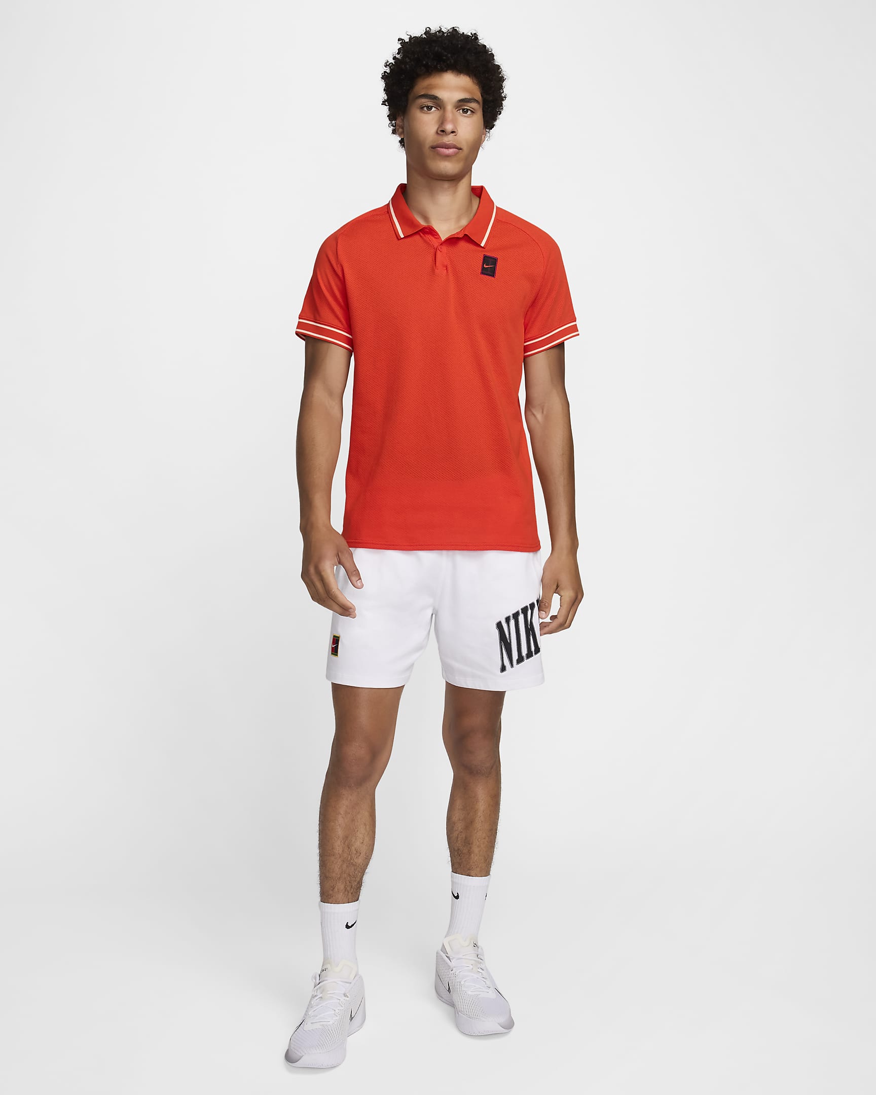 NikeCourt Heritage Men's Tennis Polo - Picante Red/Crimson Tint