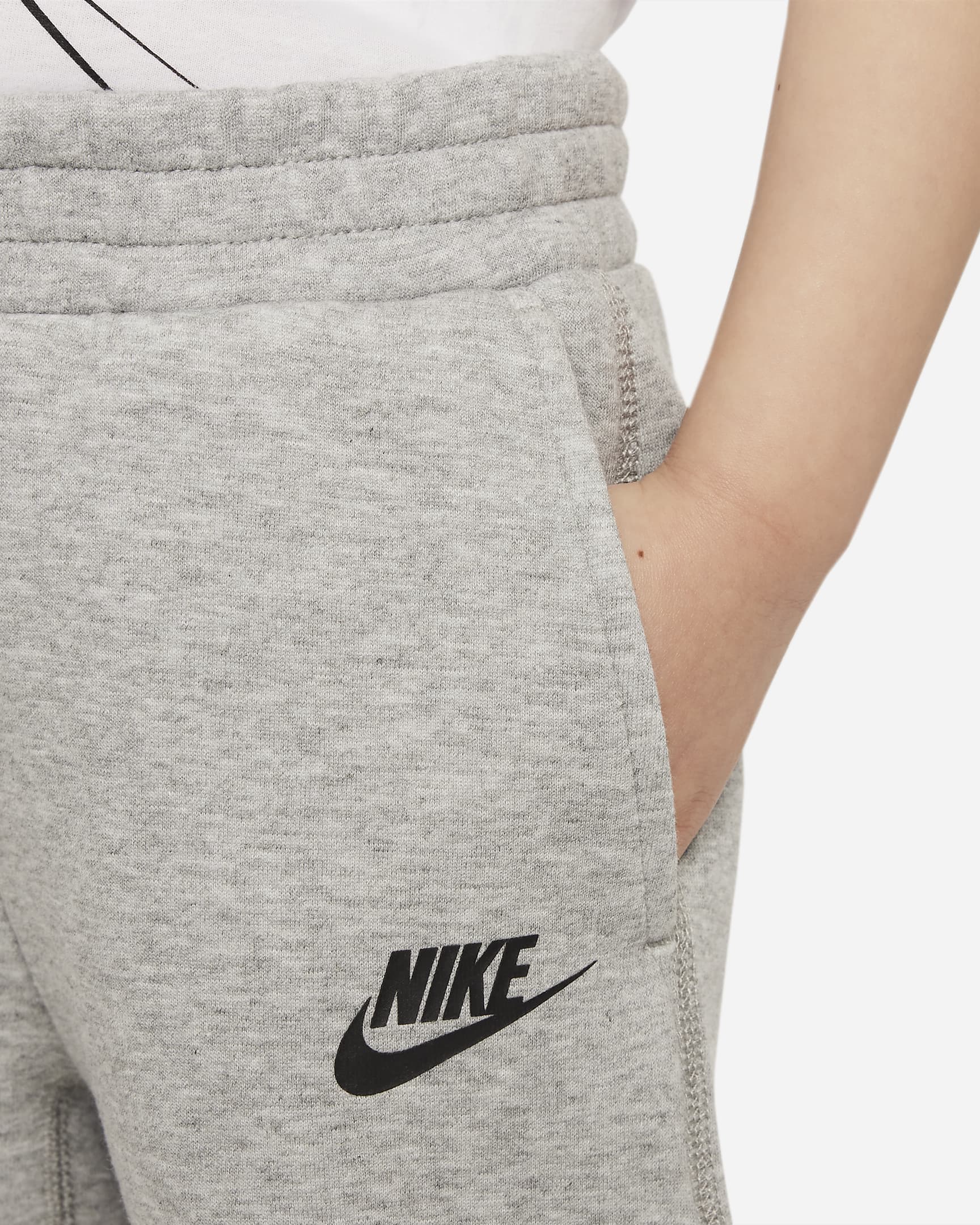 Σετ δύο τεμαχίων με μπλούζα με κουκούλα Nike Sportswear Tech Fleece Full-Zip Set για νήπια - Dark Grey Heather