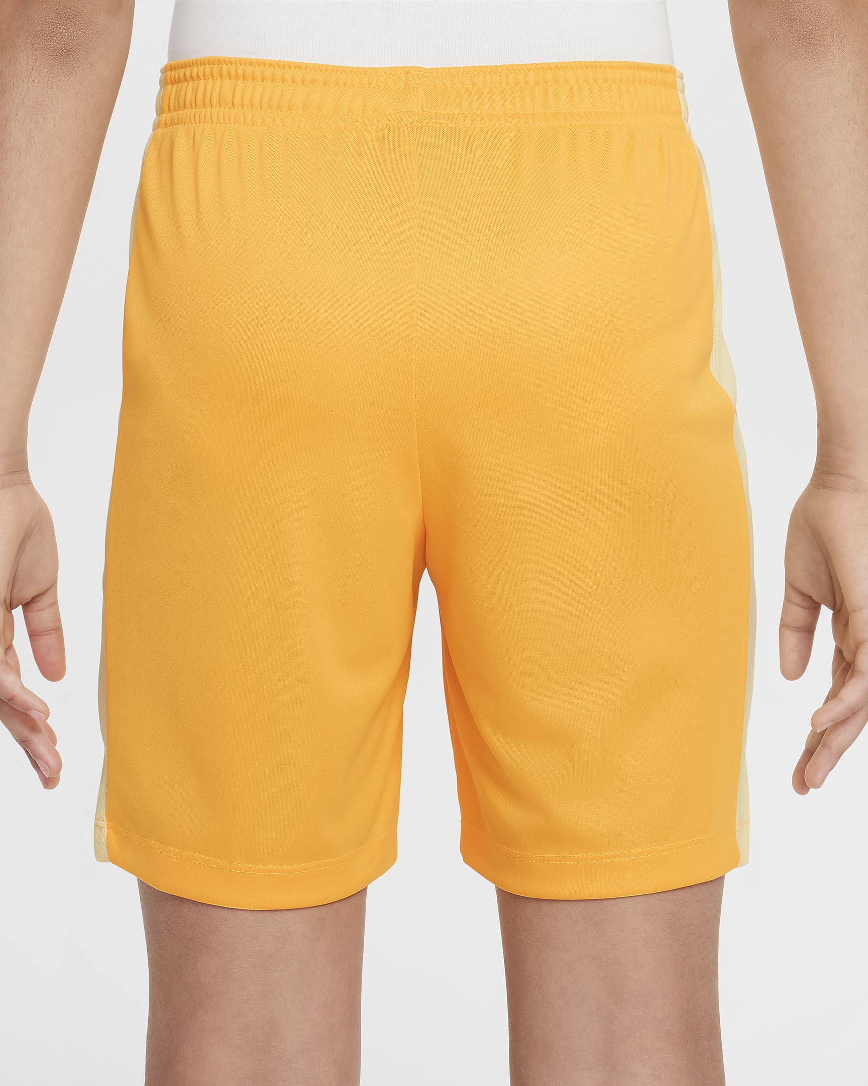 Shorts de fútbol Dri-FIT para niños talla grande Kylian Mbappé Academy 23 - Naranja láser/Naranja láser claro