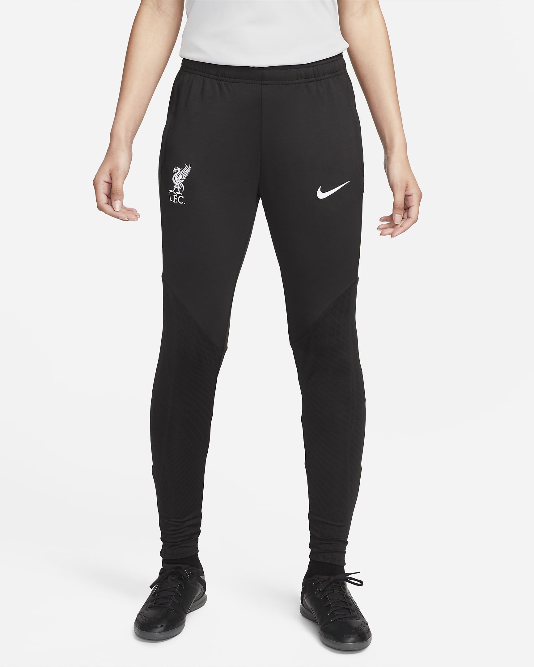 Liverpool F.C. Strike Women's Nike Dri-FIT Knit Football Pants. Nike ZA
