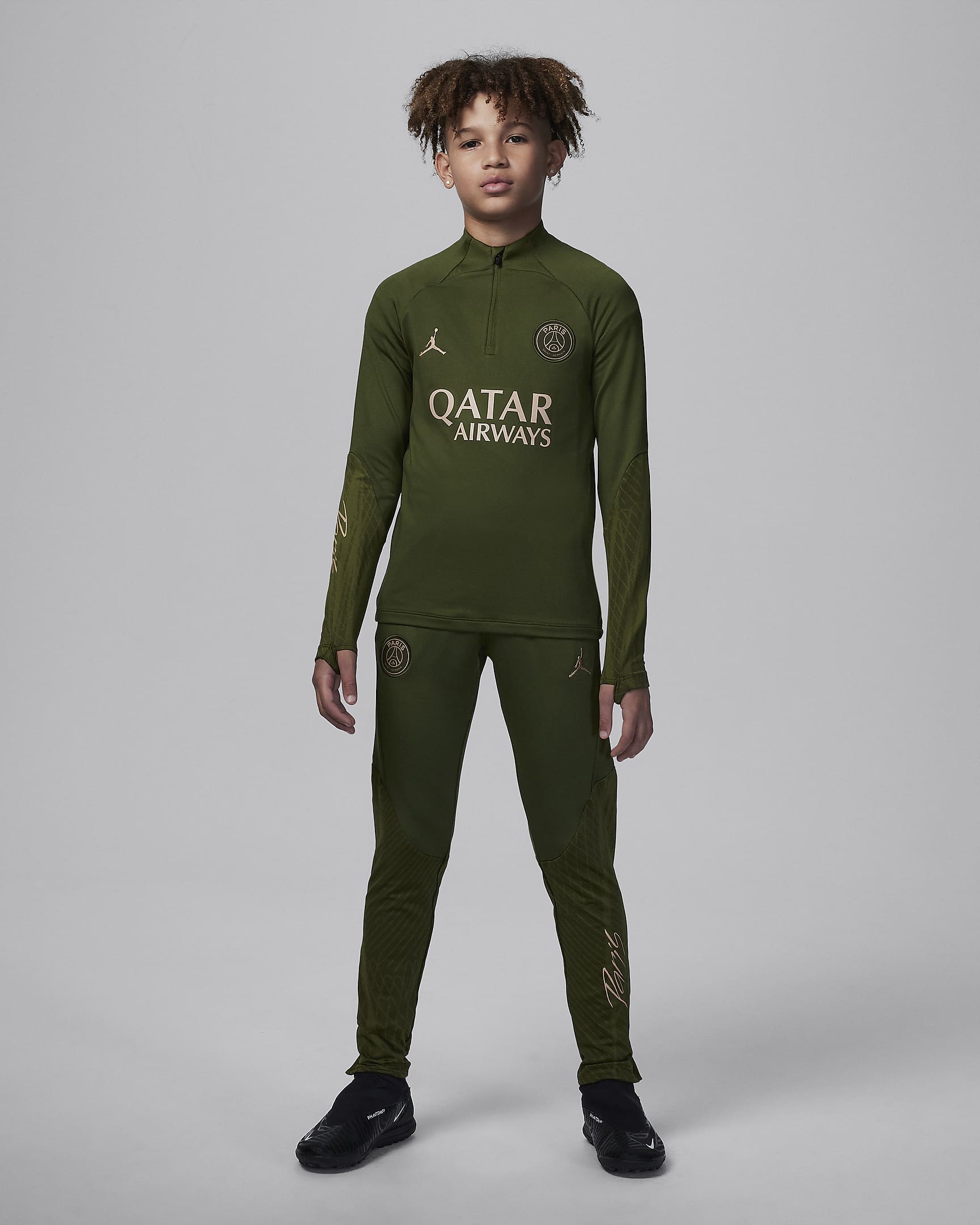 Paris Saint-Germain Strike Fourth Jordan Dri-FIT-Fußball-Drill-Oberteil für ältere Kinder - Rough Green/Rough Green/Dark Obsidian/Hemp