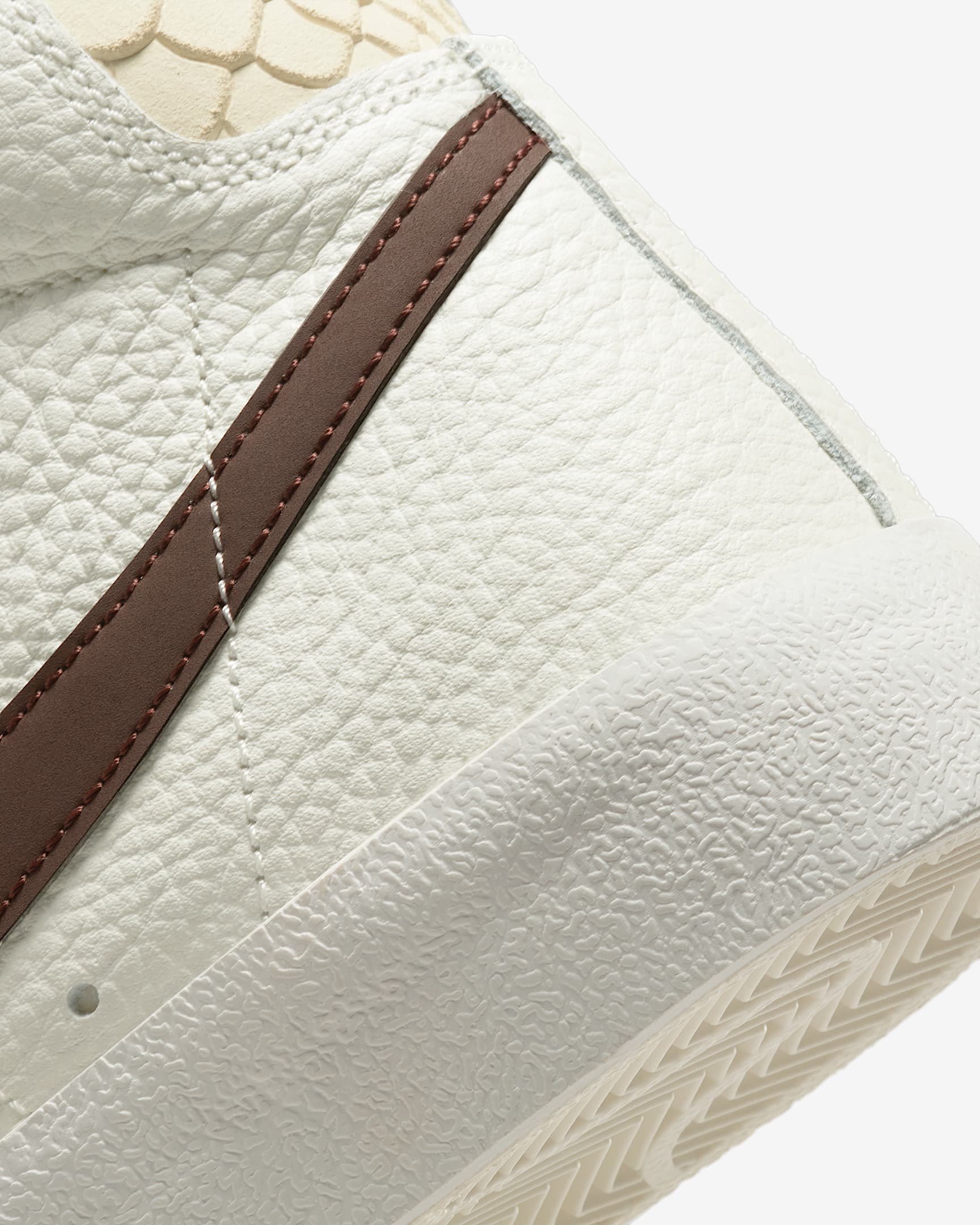 Nike Blazer Mid '77 Women's Shoes. Nike CZ