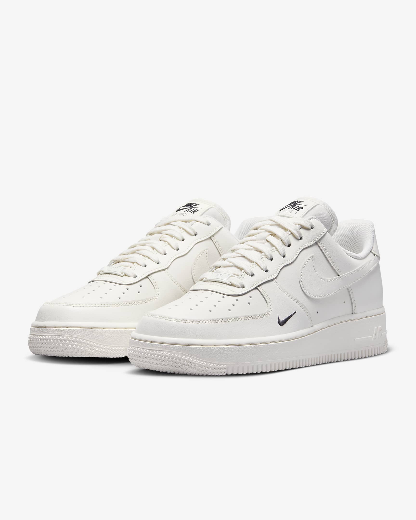 Calzado para mujer Nike Air Force 1 '07 Essential - Vela/Negro/Vela