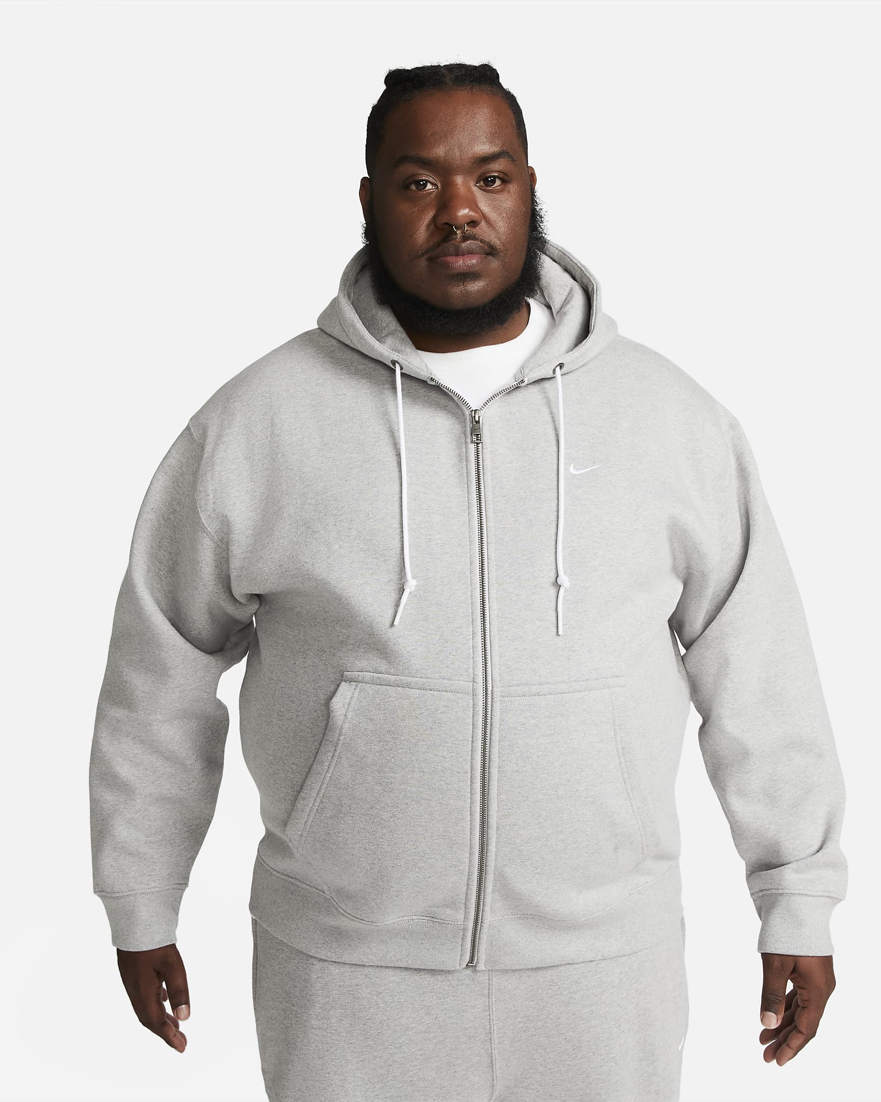 Nike Solo Swoosh Herren-Hoodie mit durchgehendem Reißverschluss - Dark Grey Heather/Weiß