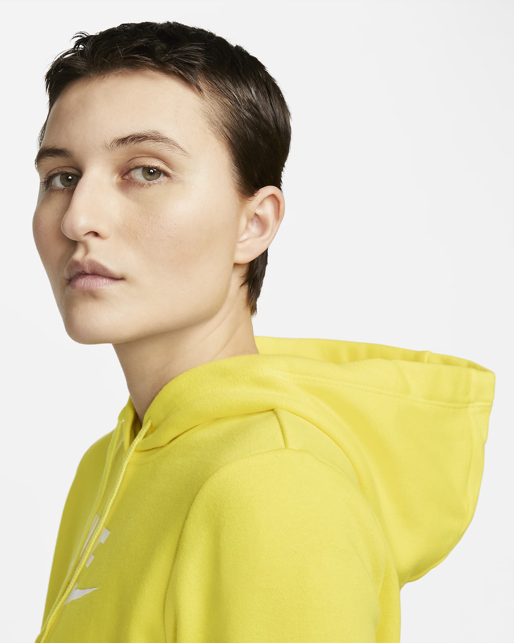 Nike Sportswear Club Fleece Women's Logo Pullover Hoodie.