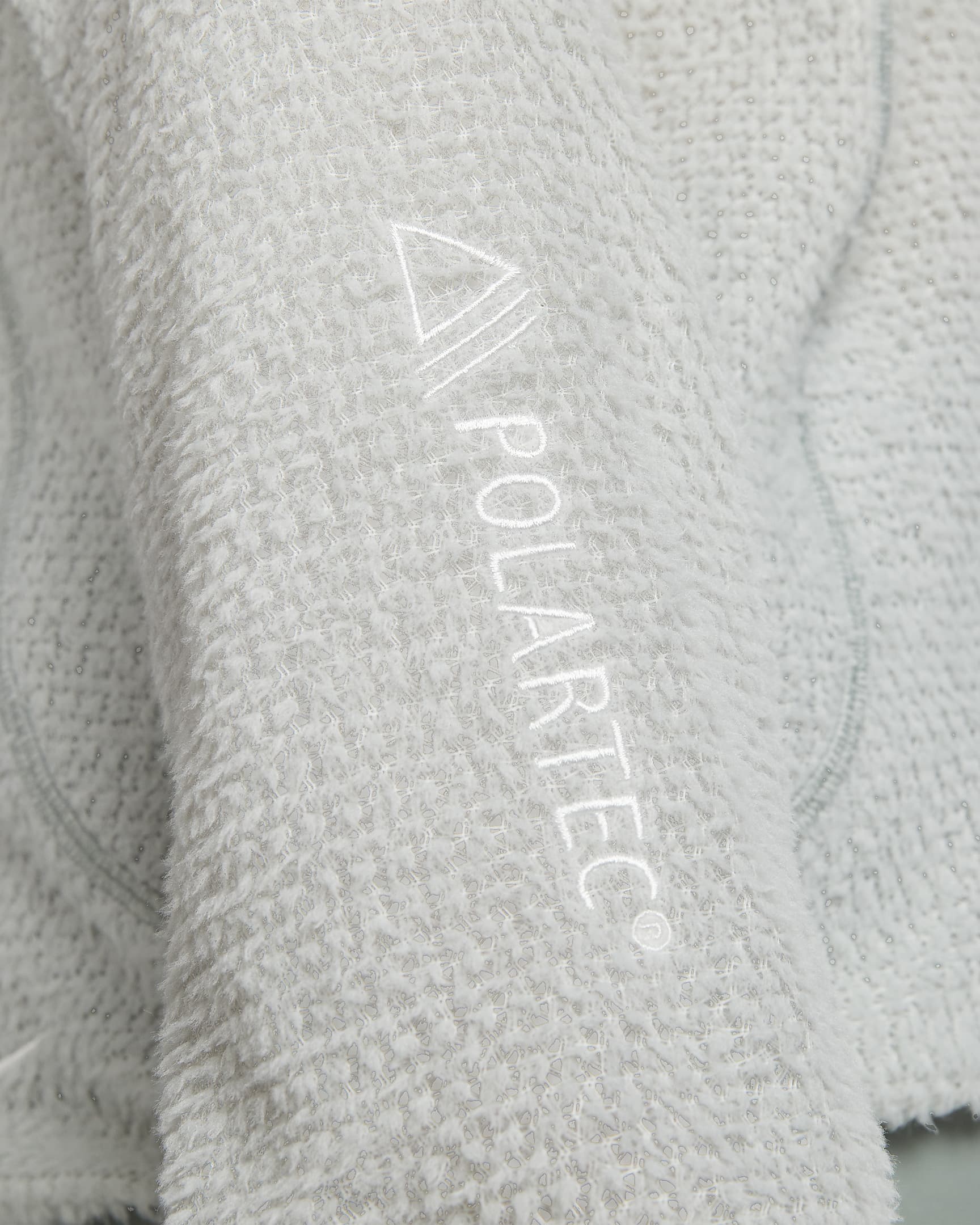 Nike ACG "Wolf Lichen Caps" Men's Midlayer Top. Nike SE