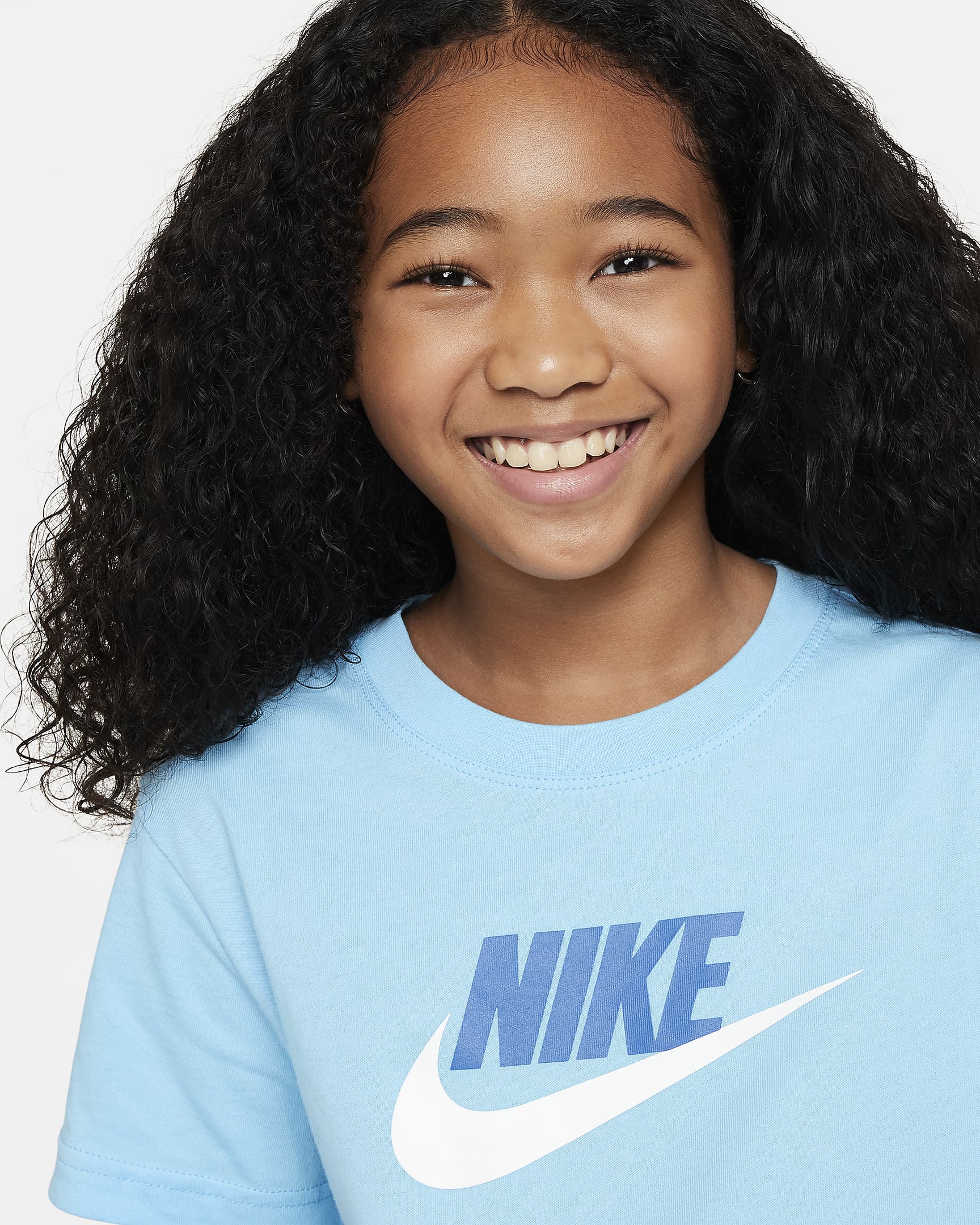 Nike Sportswear Big Kids' (Girls') T-Shirt. Nike.com