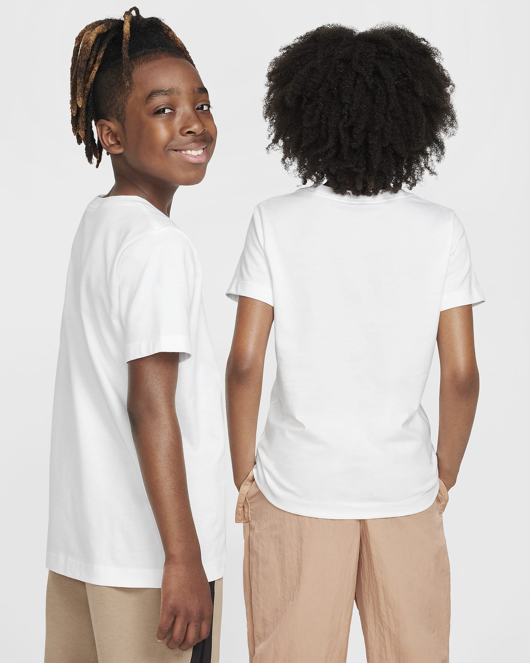 Nike Sportswear Older Kids' T-Shirt - White