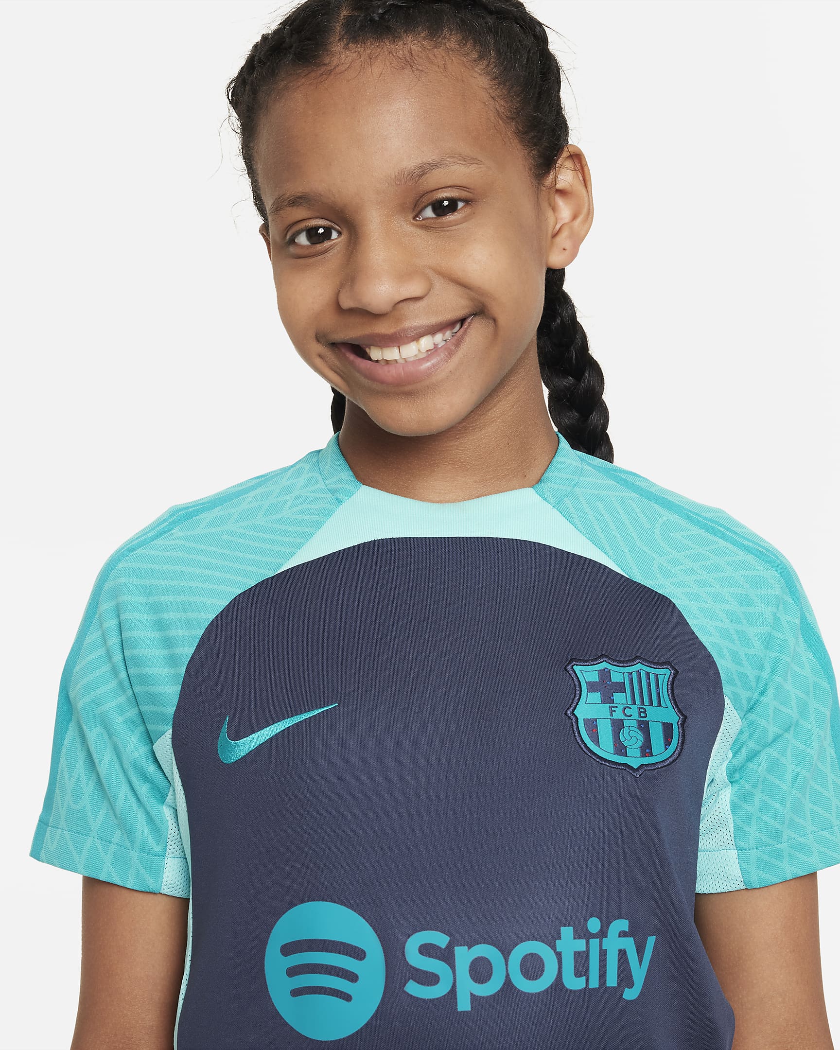 f-c-barcelona-strike-third-older-kids-nike-dri-fit-football-short