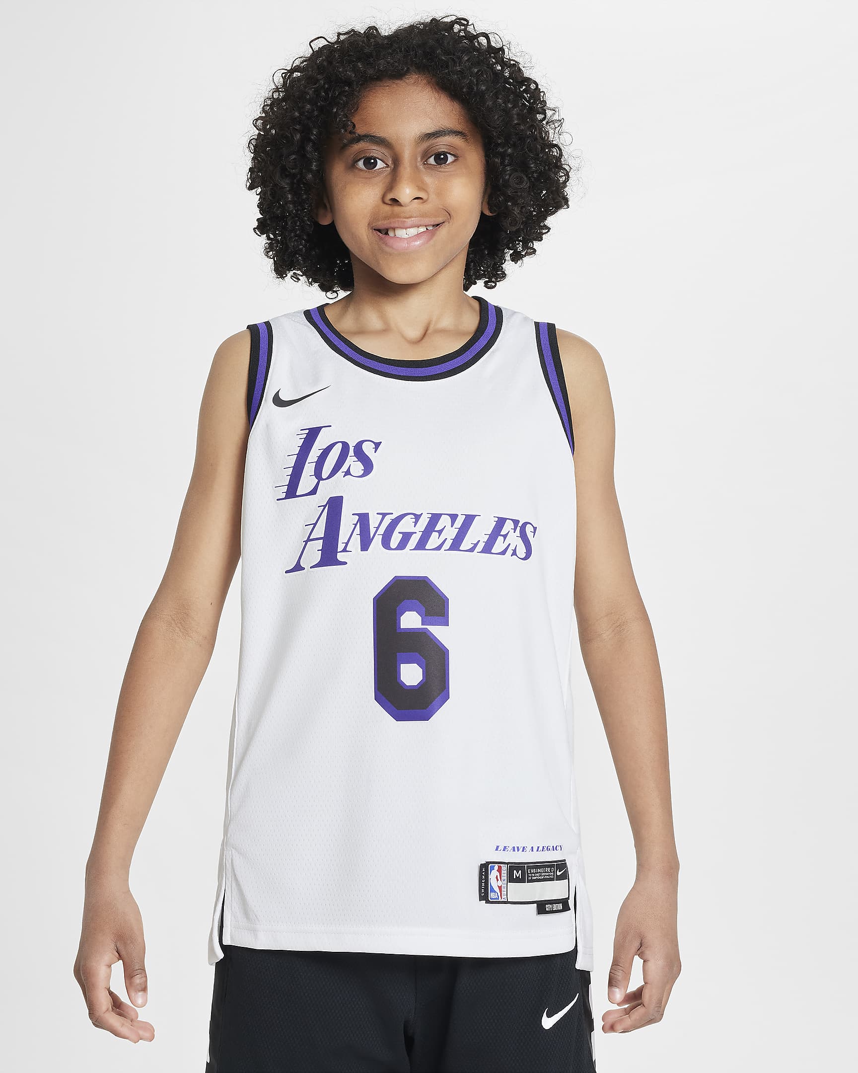 LeBron James Los Angeles Lakers City Edition Older Kids' Nike Dri-FIT NBA Swingman Jersey - White