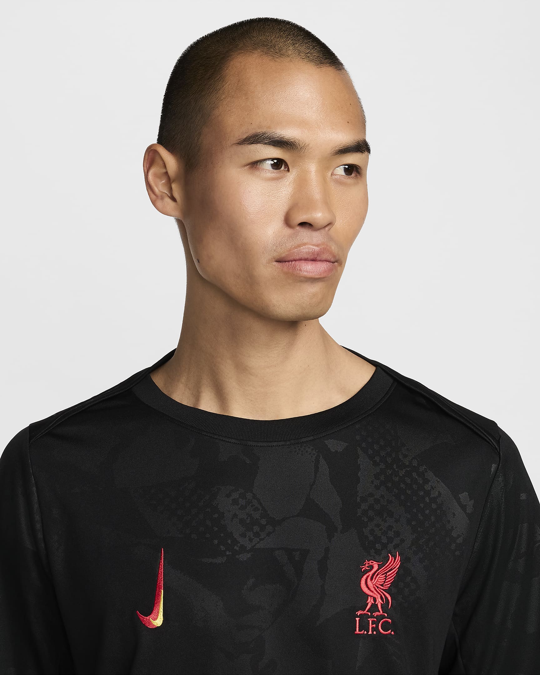 Liverpool FC Academy Pro Derde Nike Dri-FIT warming-uptop voor heren - Zwart/Chrome Yellow/Global Red