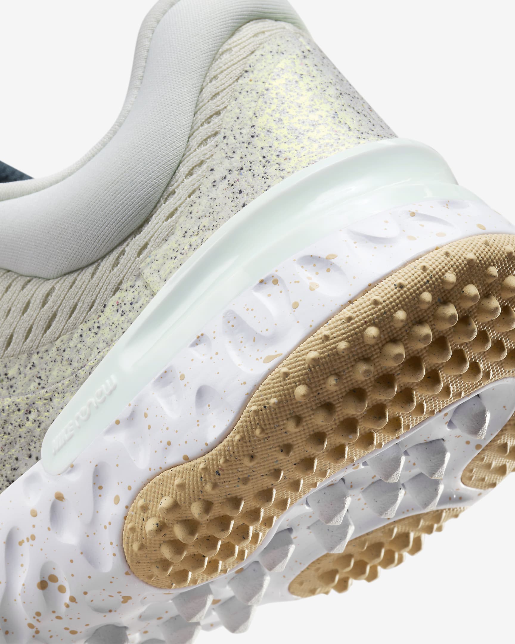 elite softball turf shoes