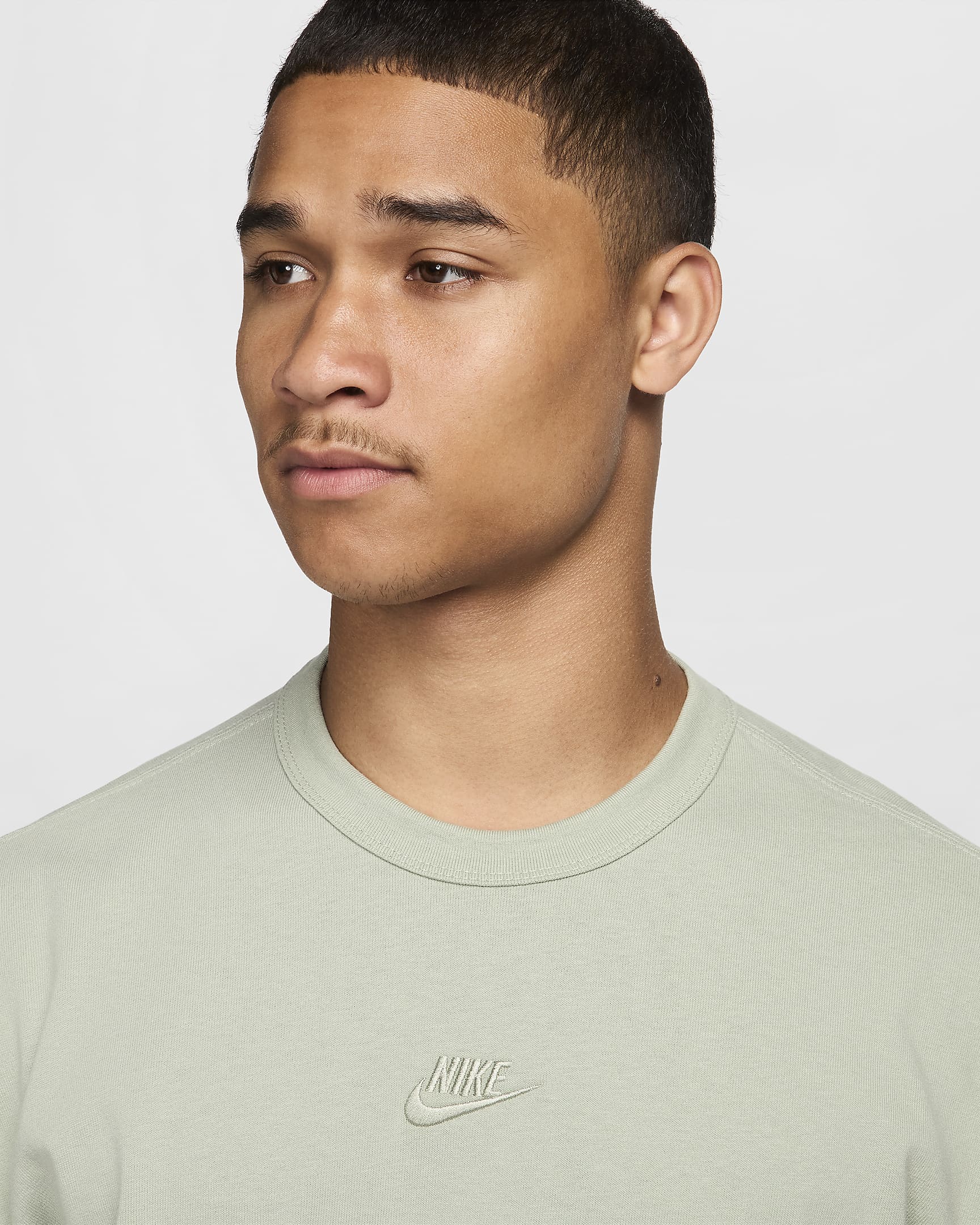 Nike Sportswear Premium Essentials T-shirt met lange mouwen voor heren - Jade Horizon