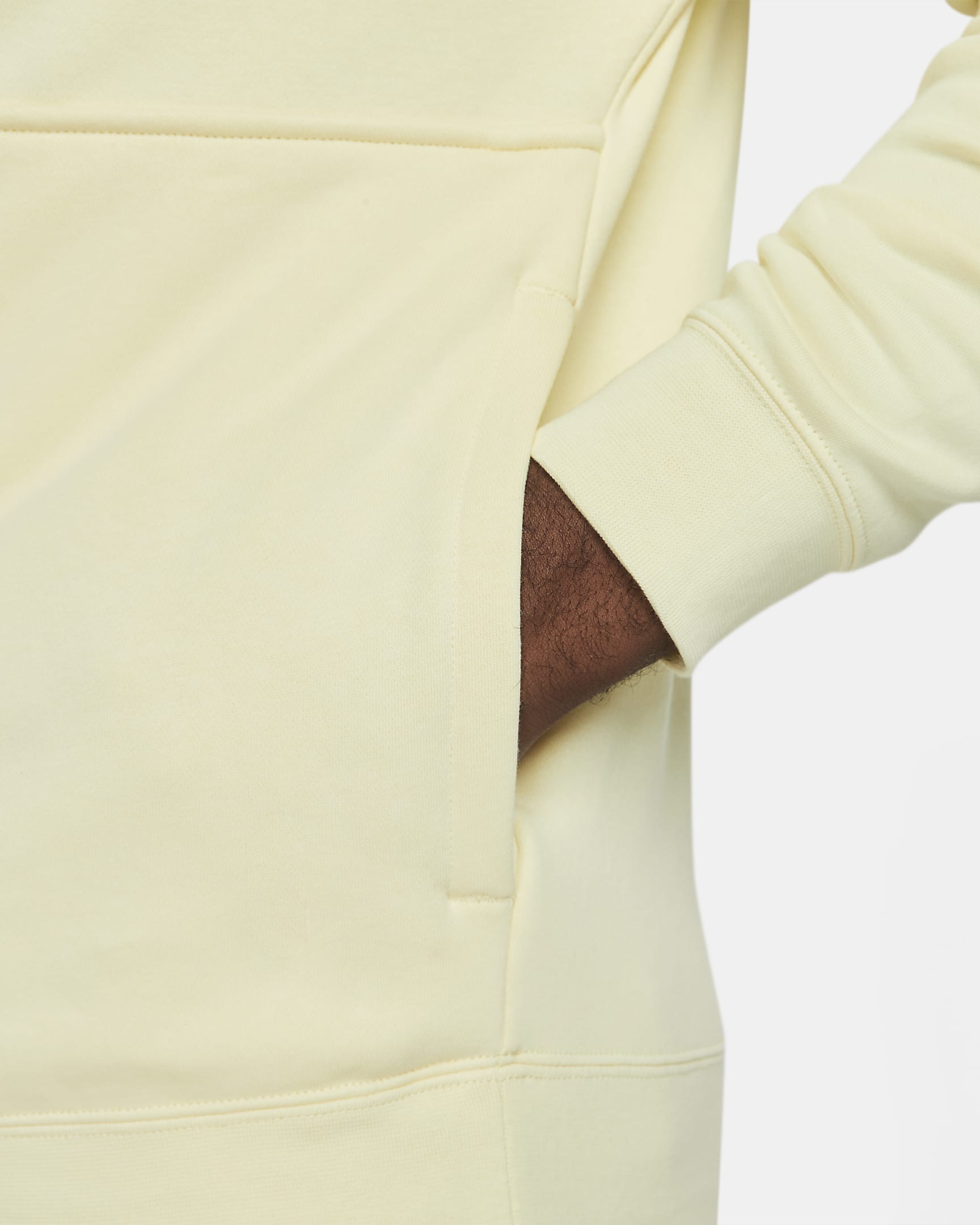 Nike Sportswear Club Men's BrushedBack 1/2Zip Sweatshirt. Nike PT