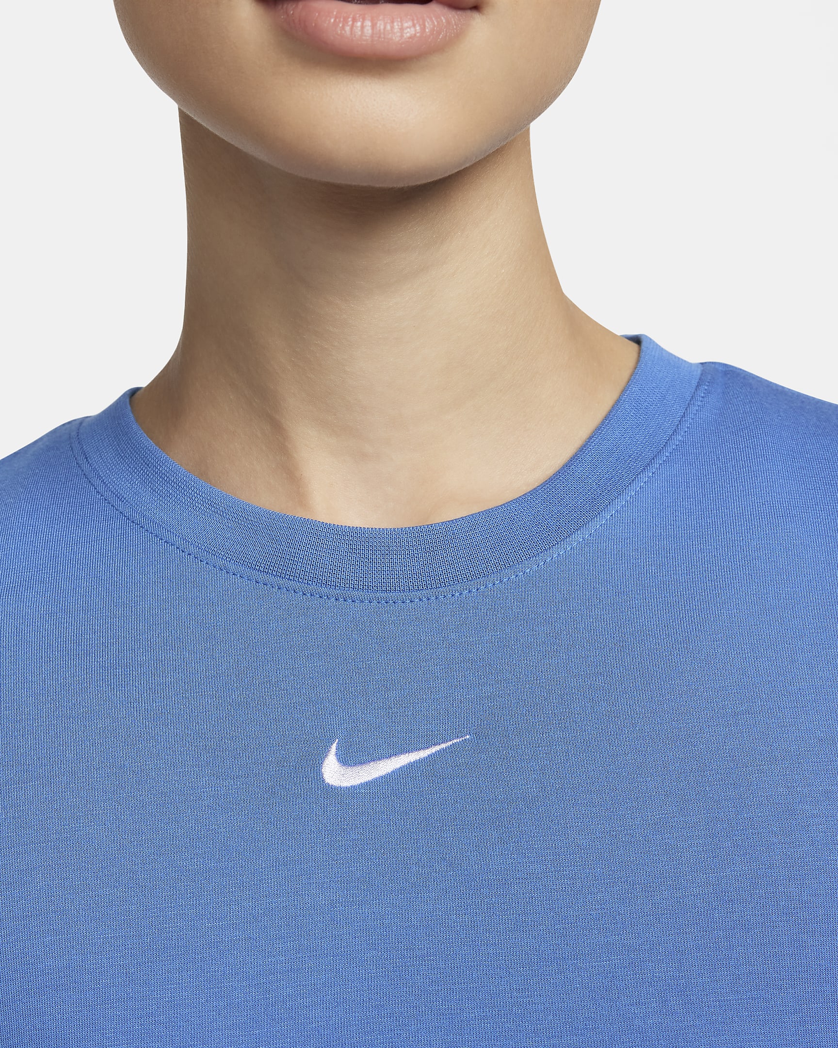 Nike Sportswear Essential Kurz-T-Shirt mit schmaler Passform für Damen - Star Blue