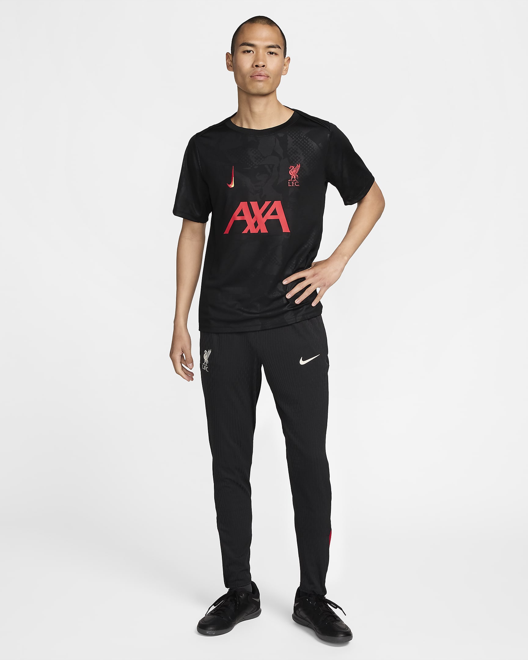 リバプール FC アカデミー プロ サード メンズ ナイキ Dri-FIT サッカー プレマッチ トップ - ブラック/クロムイエロー/グローバルレッド