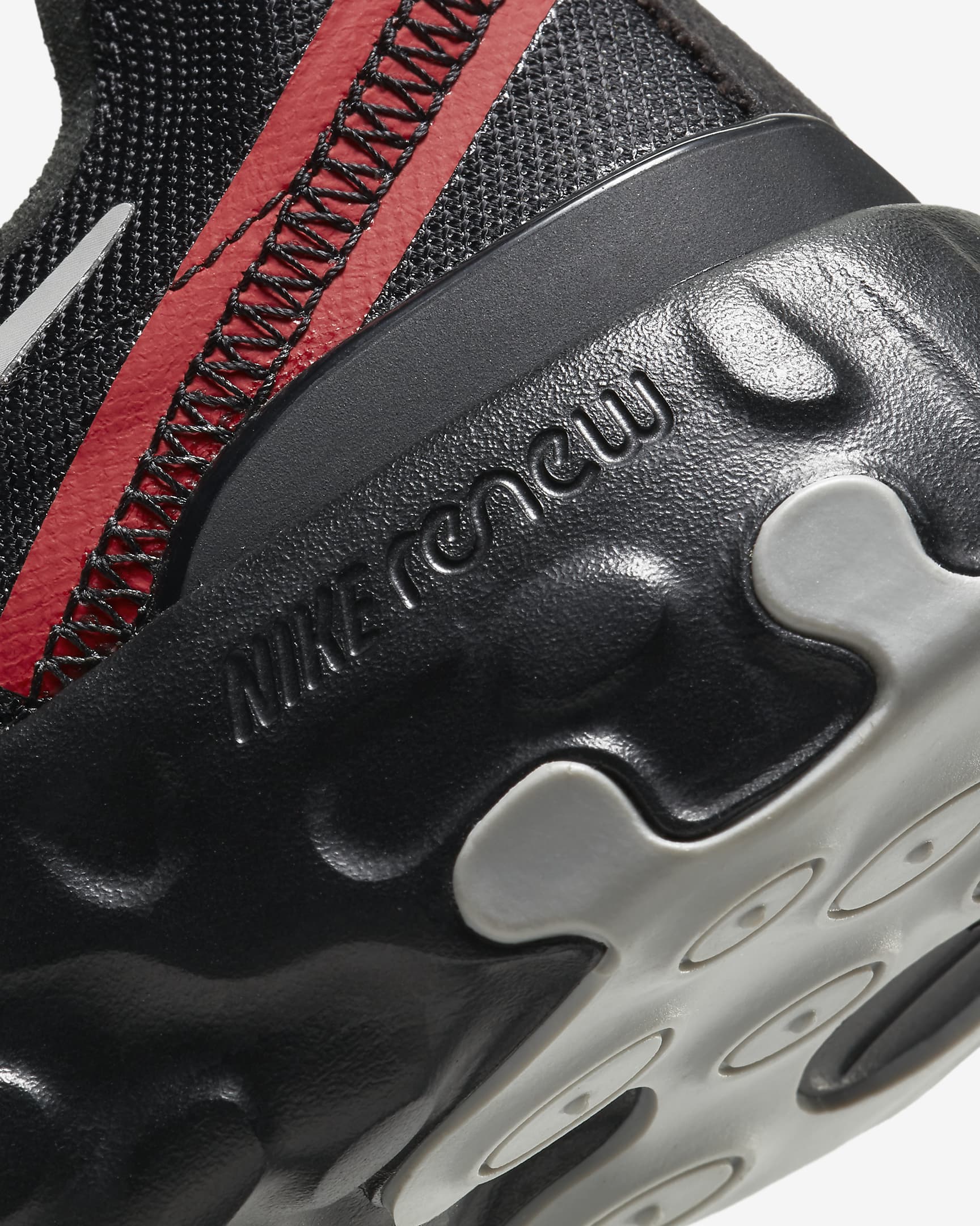 all white nike air vapormax plus