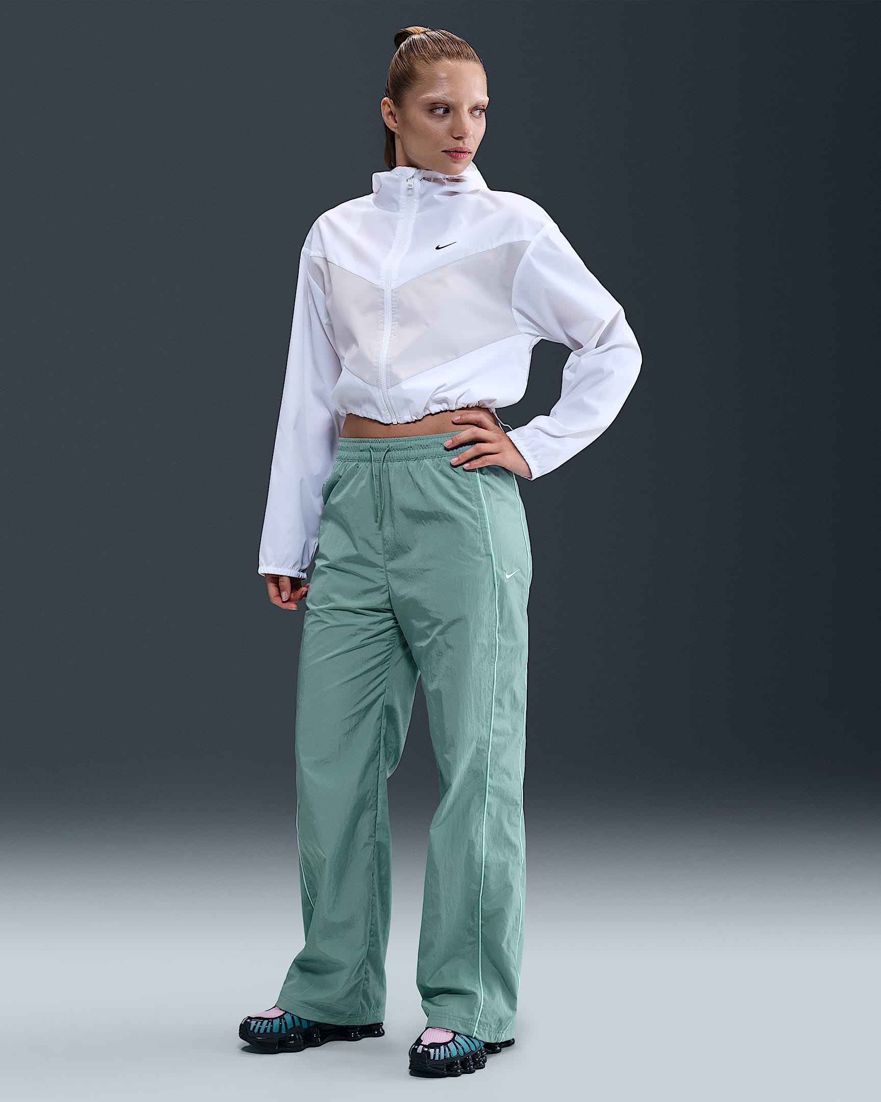 Nike Windrunner Women's High-Waisted Woven Open-Hem Trousers - Cannon/Mint Foam/Sail