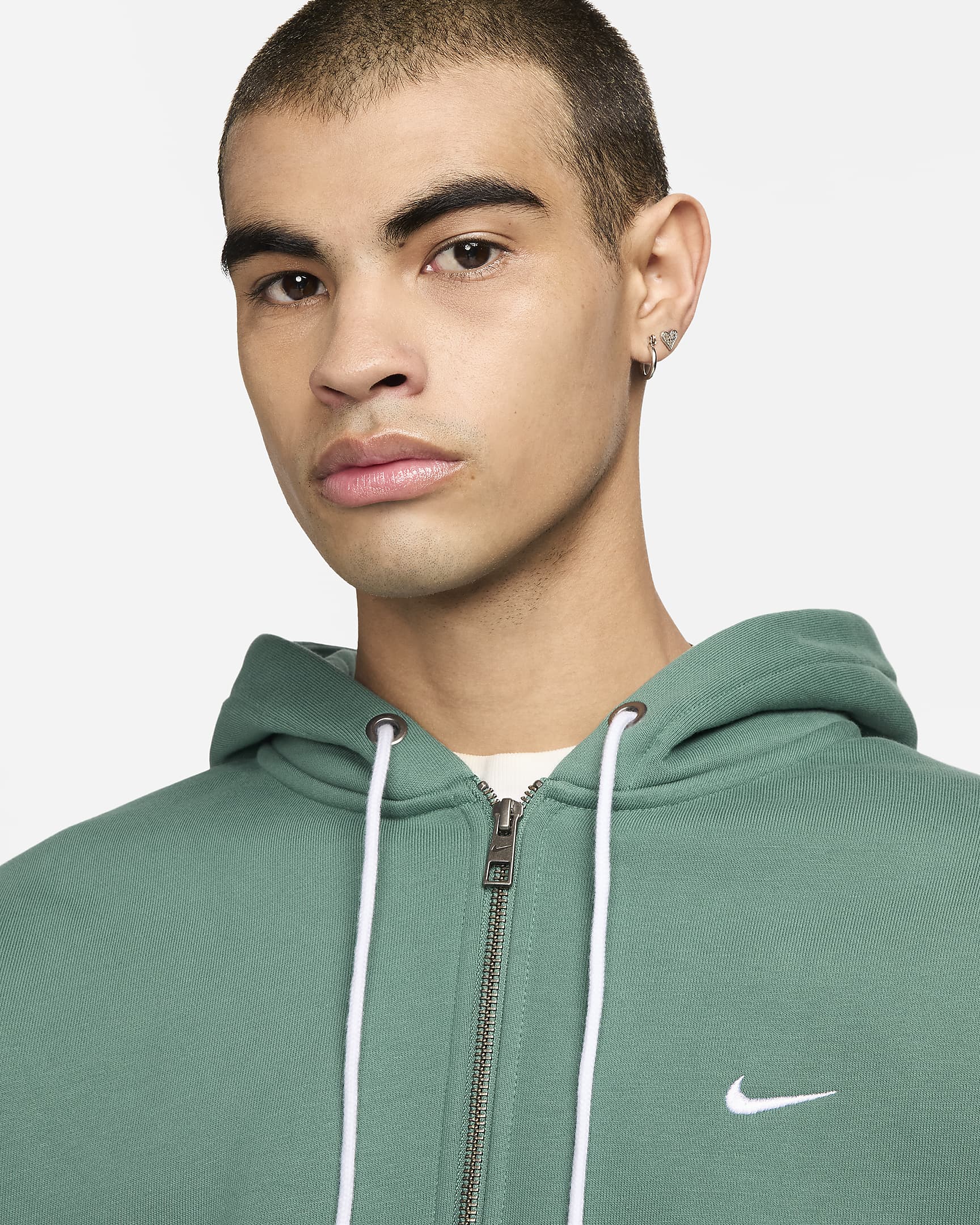 Nike Solo Swoosh Men's Full-Zip Hoodie. Nike UK