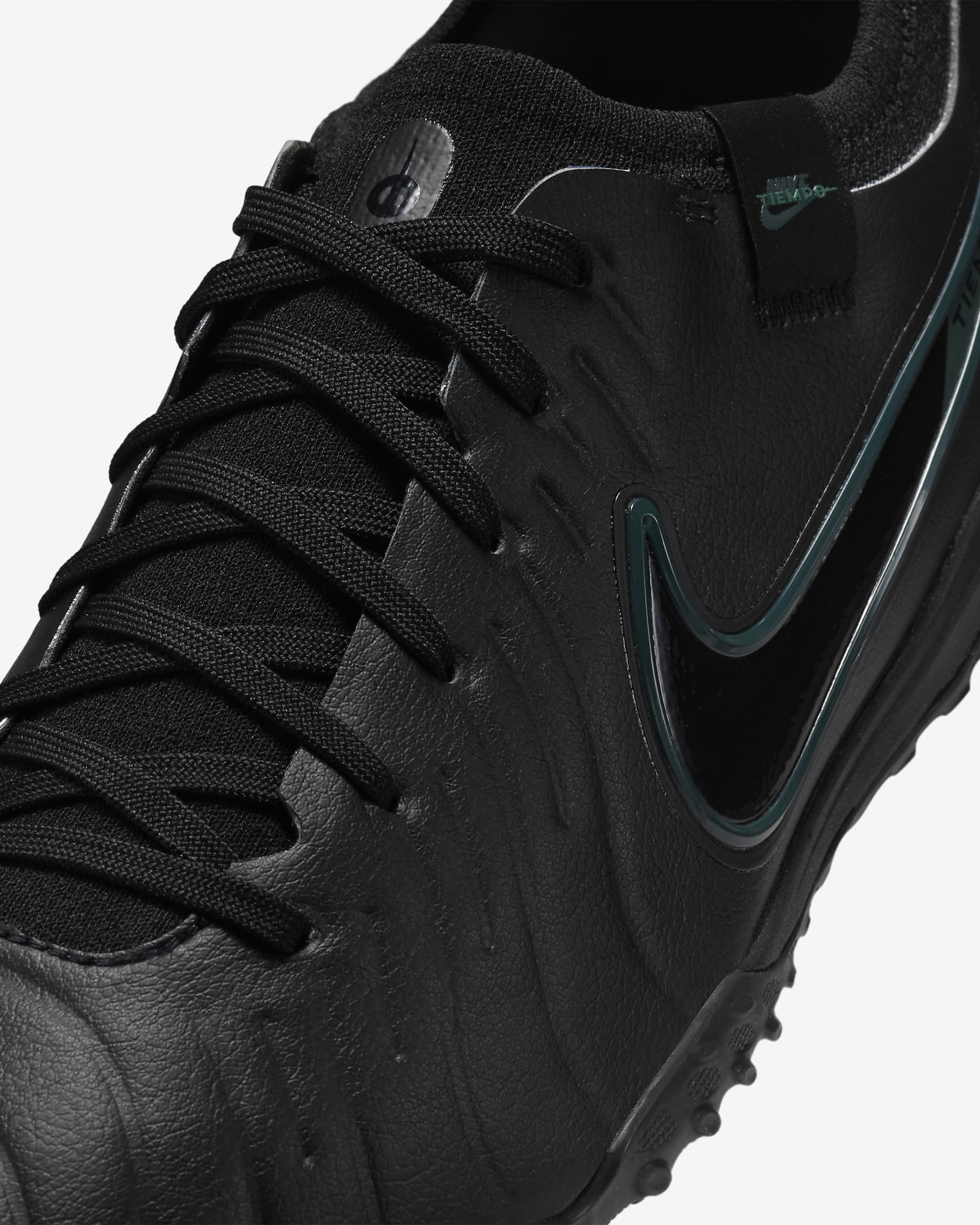 Nike Tiempo Legend 10 Pro műfűre készült, alacsony szárú futballcipő - Fekete/Deep Jungle/Fekete