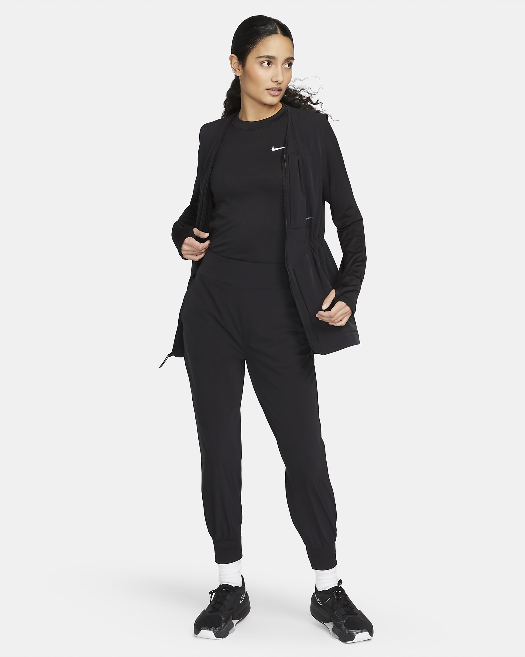 Nike DriFIT Bliss Women's MidRise 7/8 Joggers.