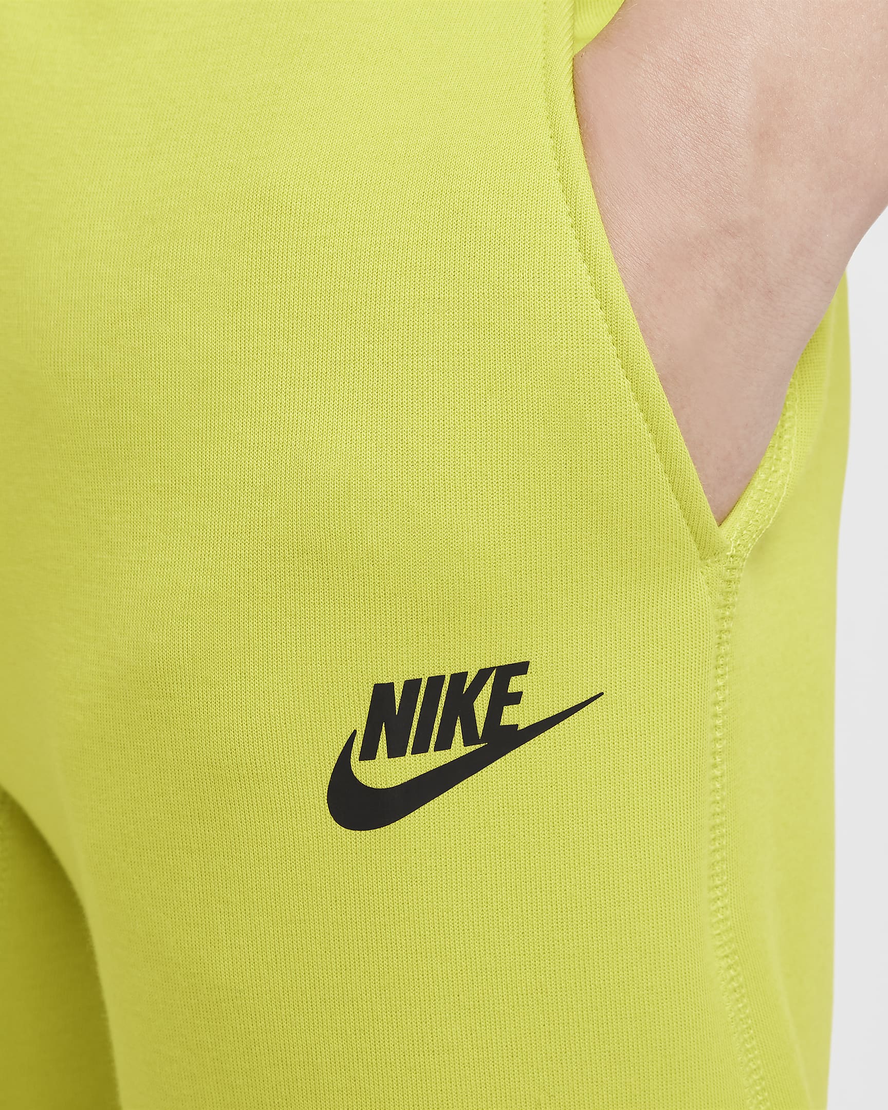 Nike Sportswear Tech Fleece jongensbroek - Bright Cactus/Zwart/Zwart