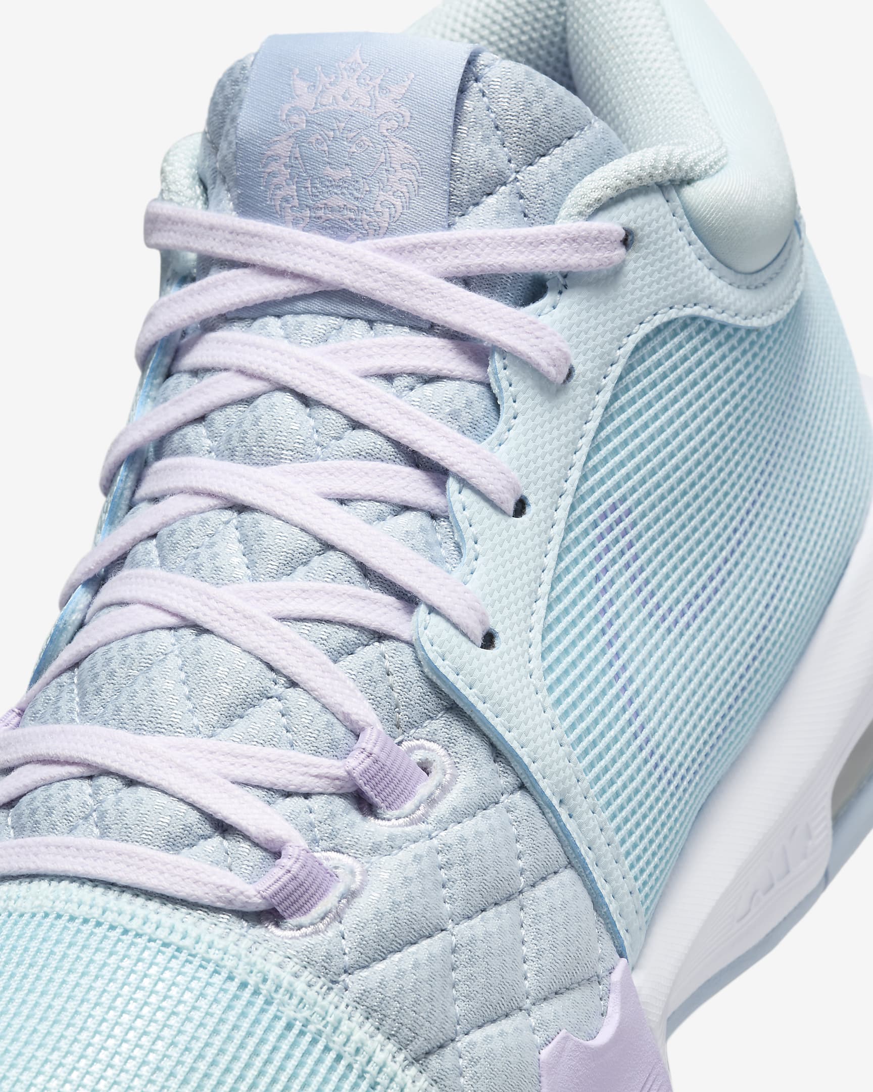 LeBron Witness 8 Basketball Shoes - Glacier Blue/Light Armory Blue/Lilac Bloom/White