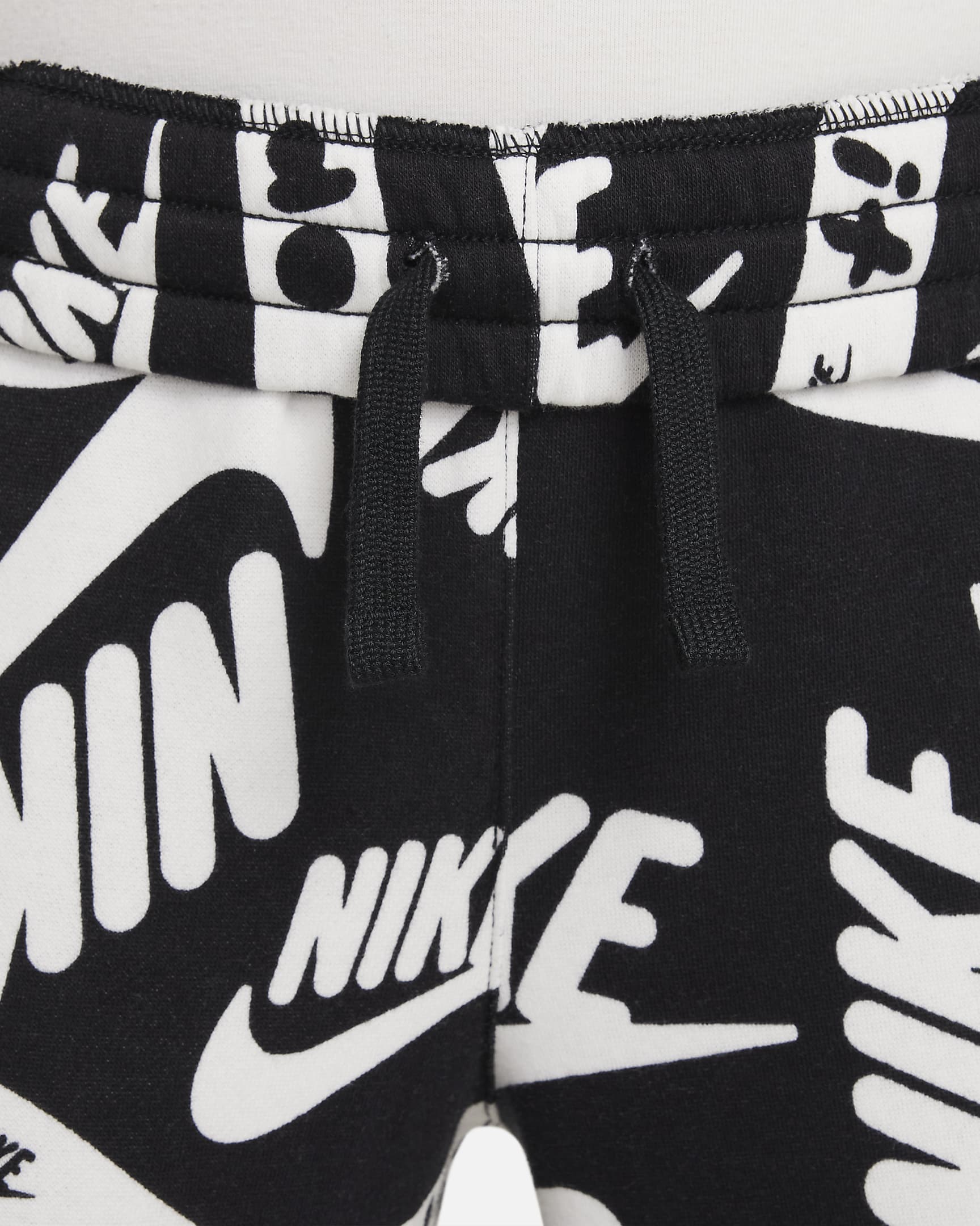 Nike Sportswear Club Fleece Big Kids' Joggers - Black/Black/White