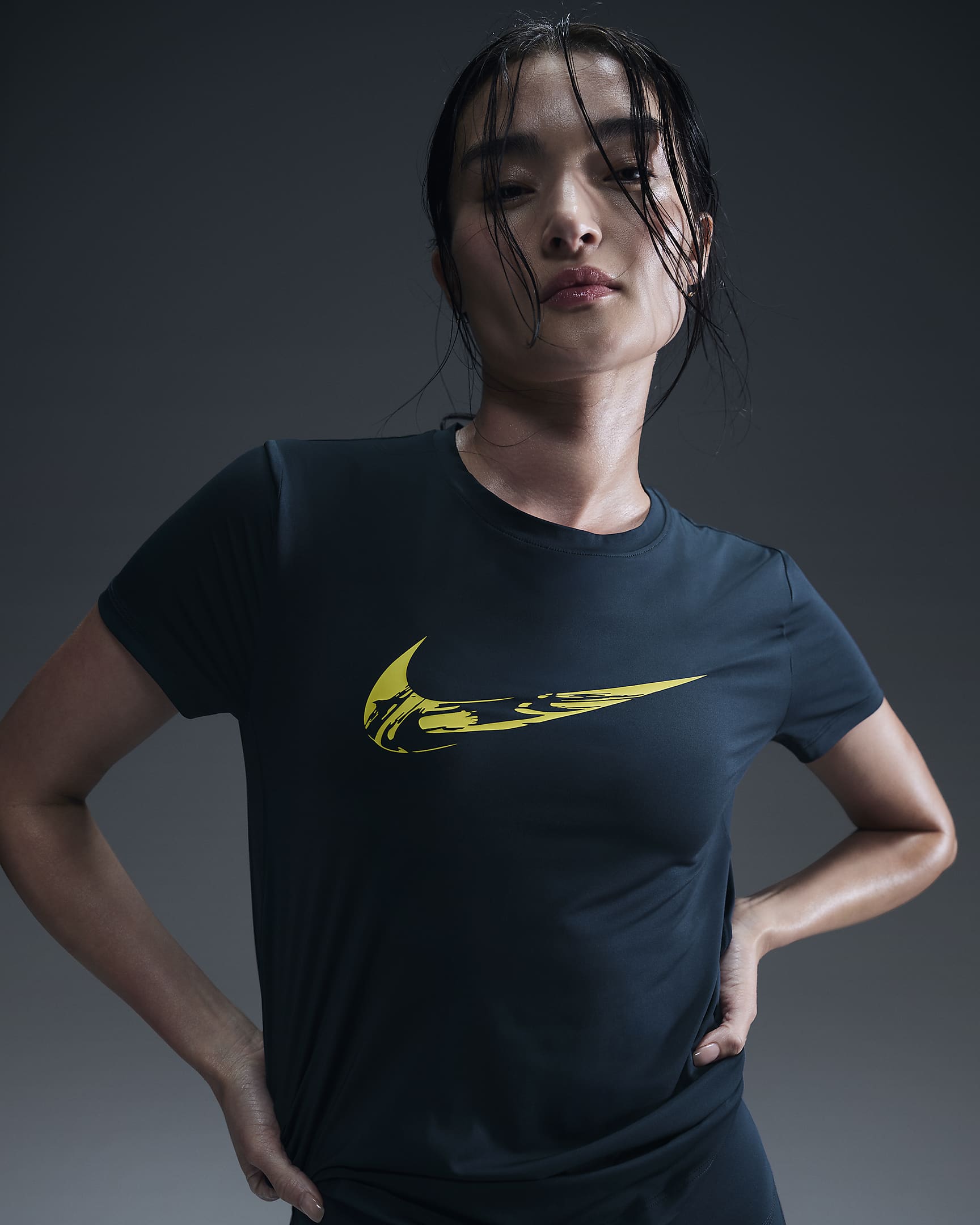 Nike One 女款 Dri-FIT 短袖圖樣跑步上衣 - Armory Navy/Bright Cactus