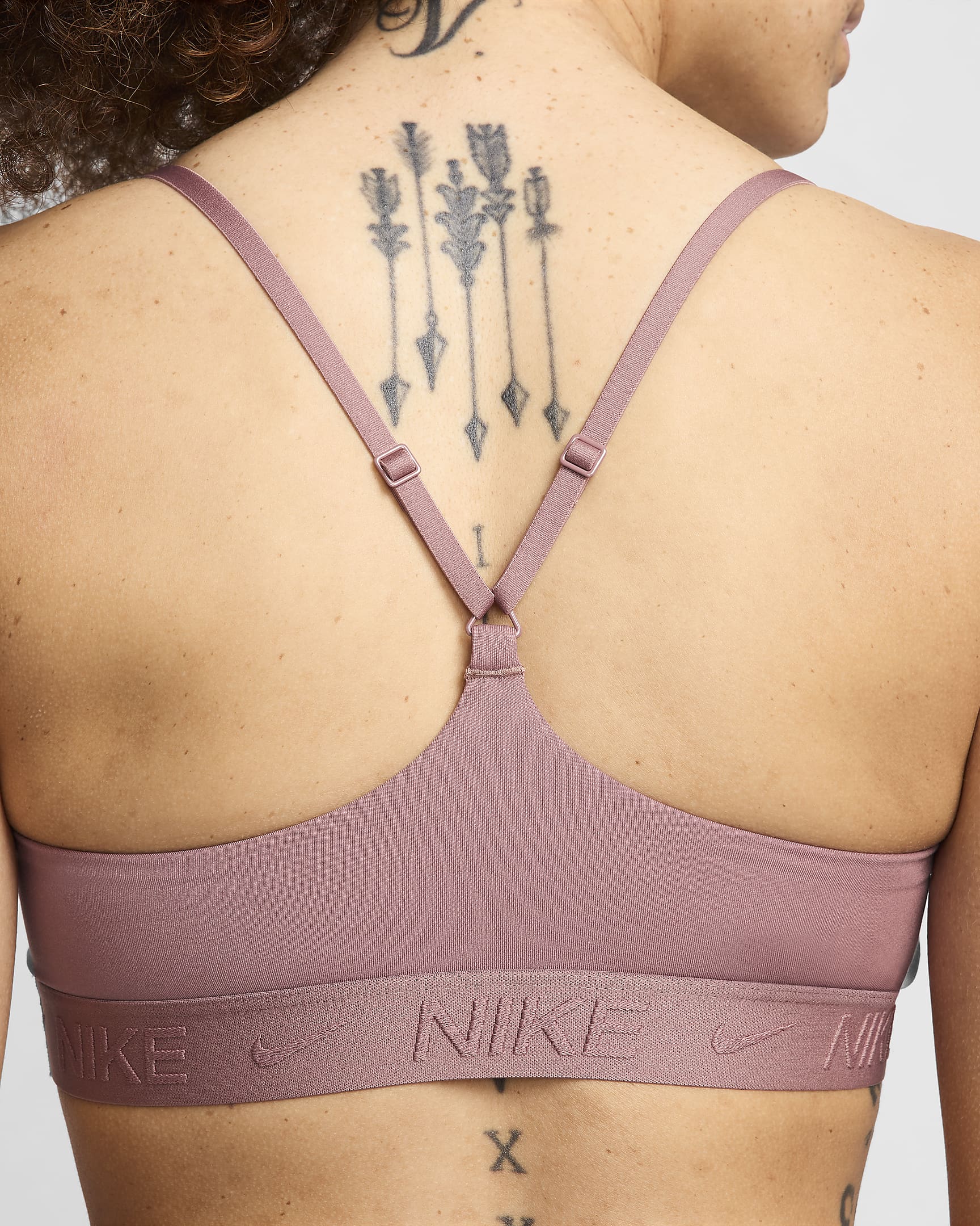 Bra deportivo ajustable acolchado para mujer Nike Indy Light Support - Malva humeante/Malva humeante