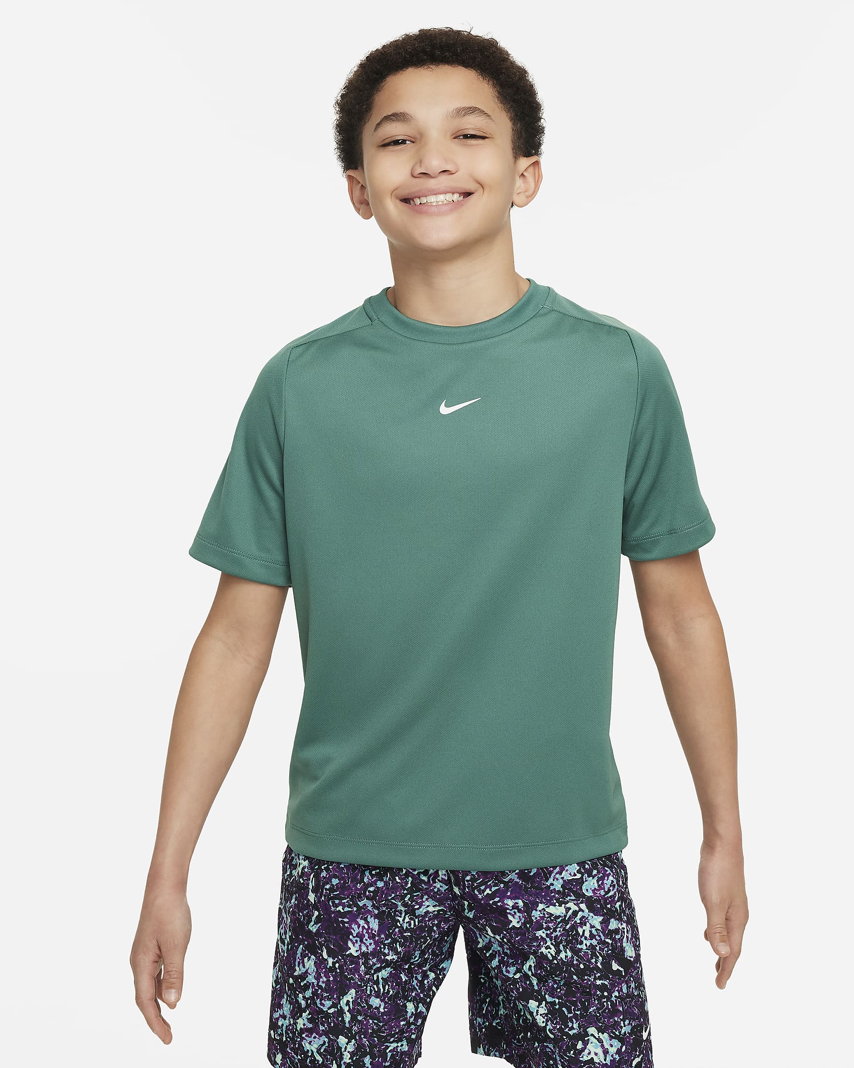 Playera de entrenamiento con gráfico Dri-FIT Nike Multi para niño talla grande - De costa a costa/Blanco