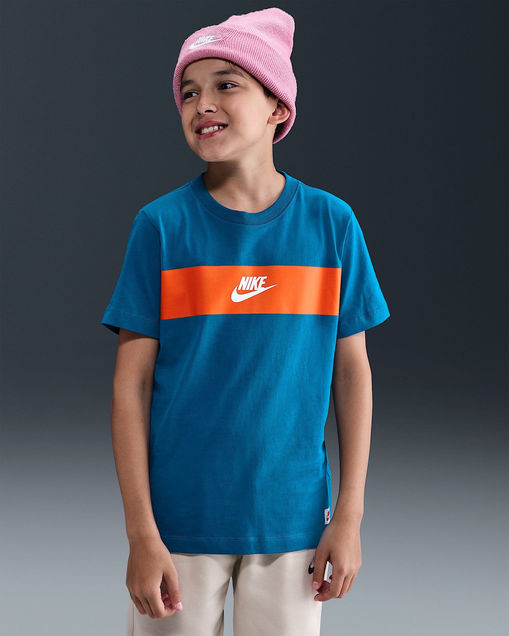 Nike Sportswear Big Kids' T-Shirt - Green Abyss