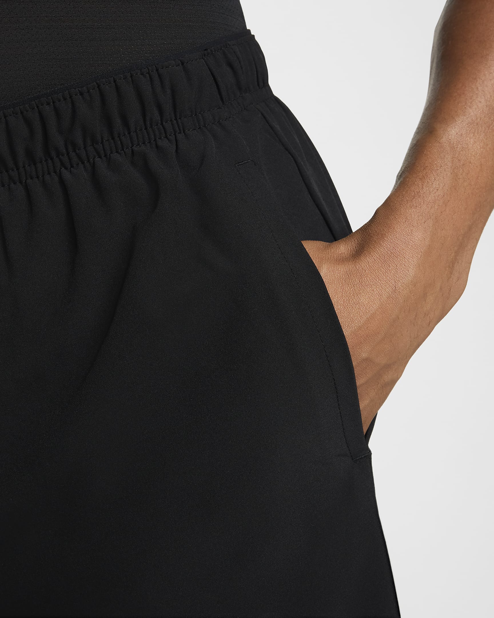 Nike Challenger herenshorts met binnenbroek (18 cm) - Zwart