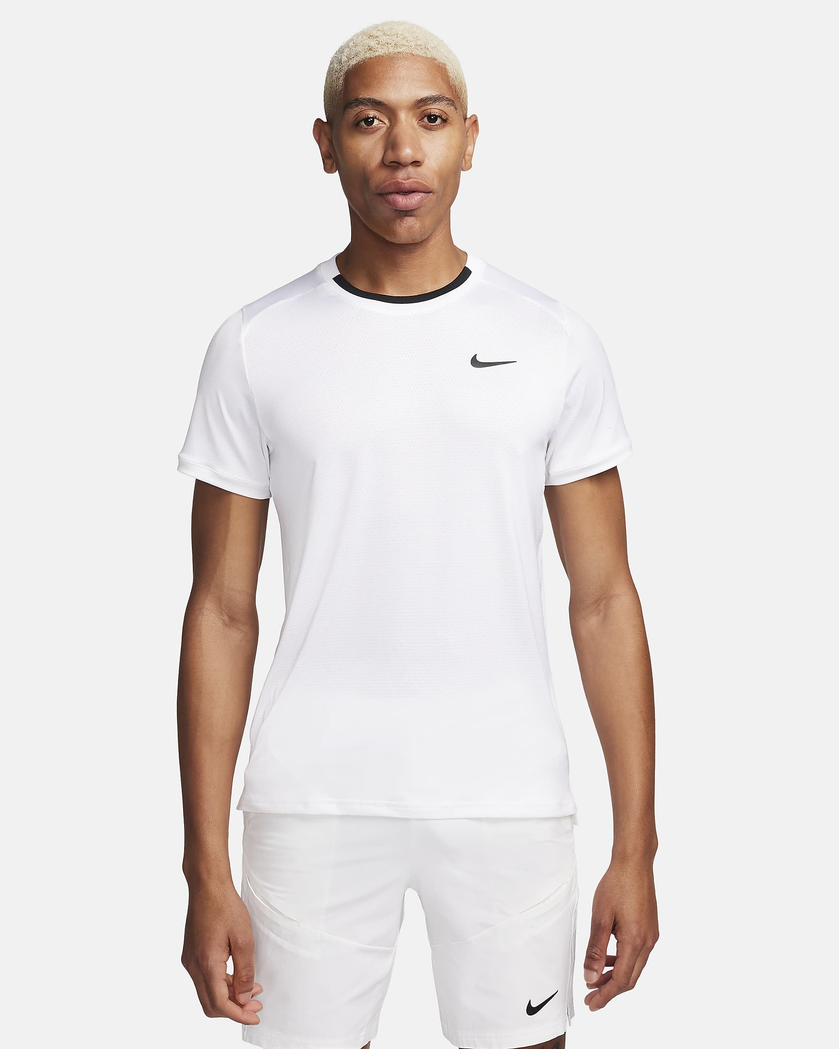 Haut de tennis Dri-FIT NikeCourt Advantage pour homme - Blanc/Noir