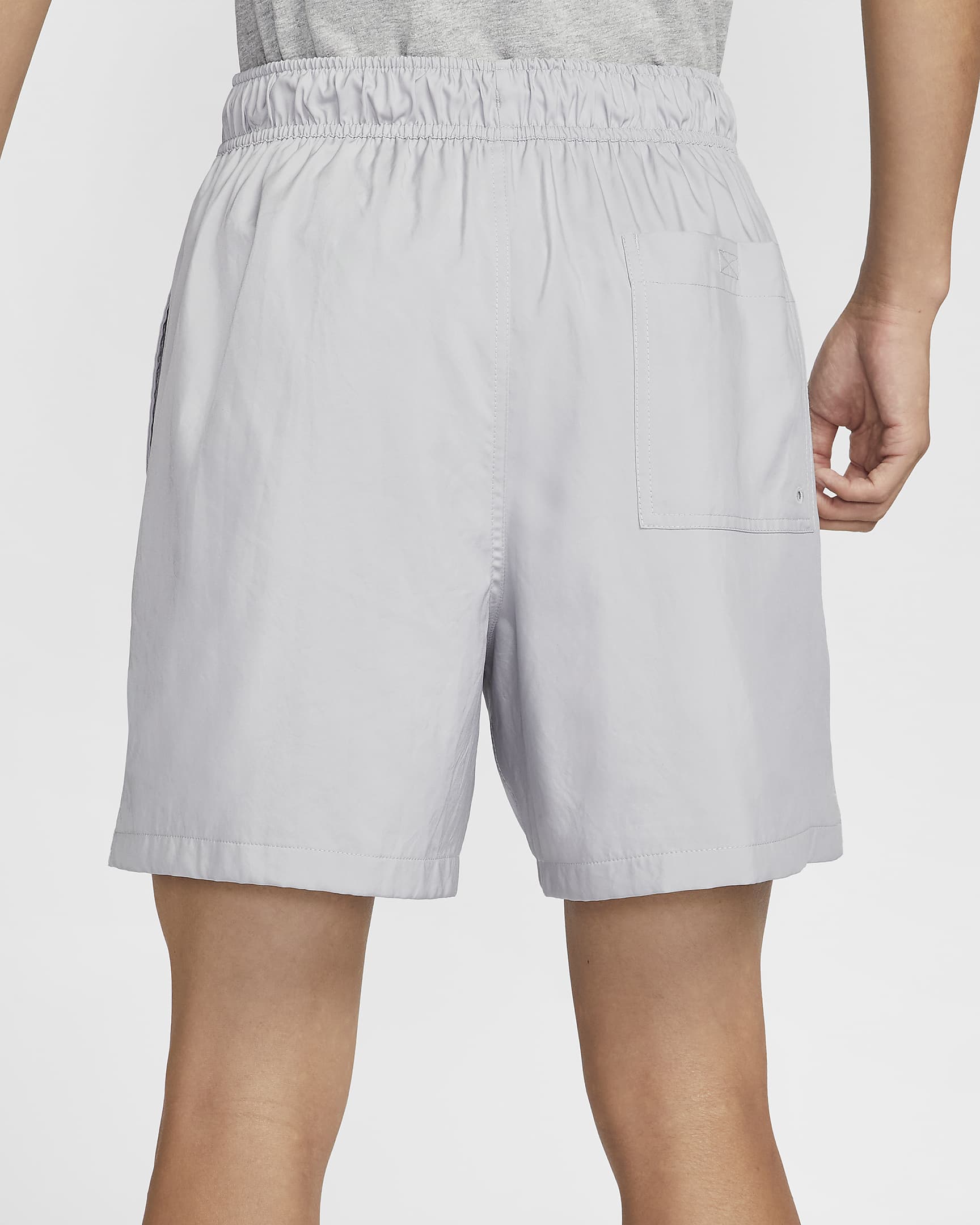 Nike Club Men's Woven Flow Shorts - Light Smoke Grey