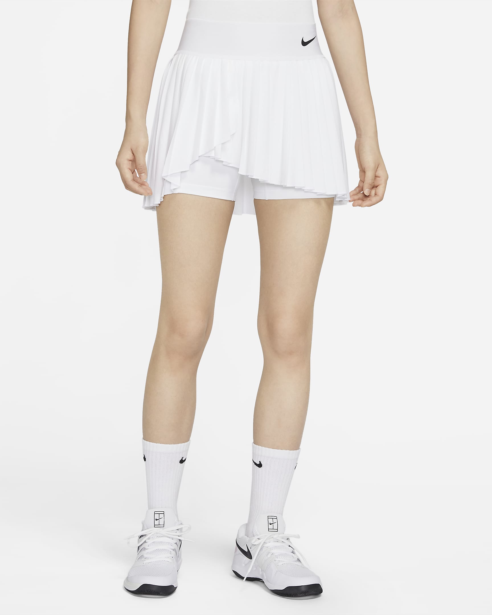 NikeCourt Dri-FIT Advantage Women's Pleated Tennis Skirt. Nike SG