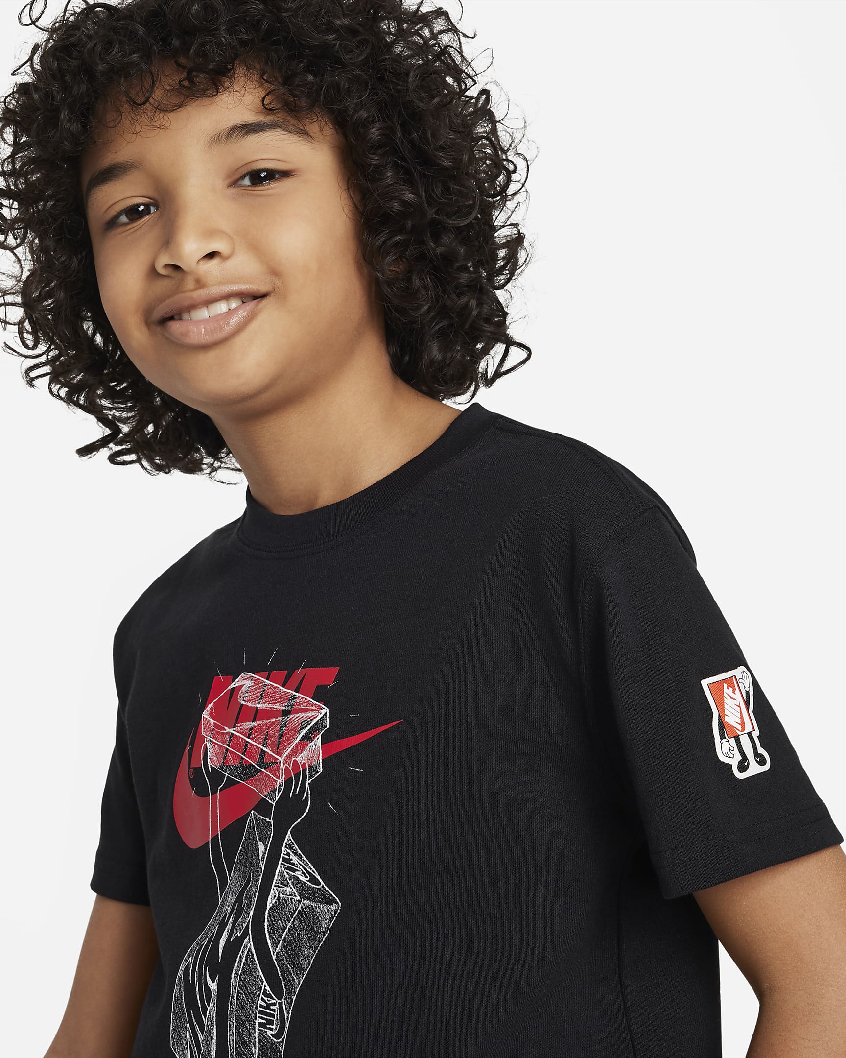 Nike Sportswear Older Kids' T-Shirt - Black