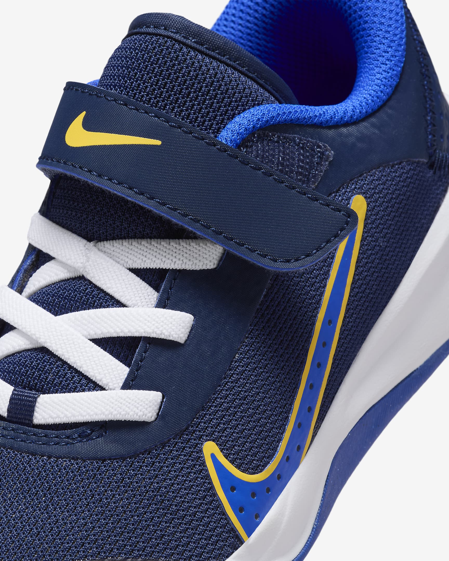 Nike Omni Multi-Court Younger Kids' Shoes - Midnight Navy/Saturn Gold/White/Hyper Royal