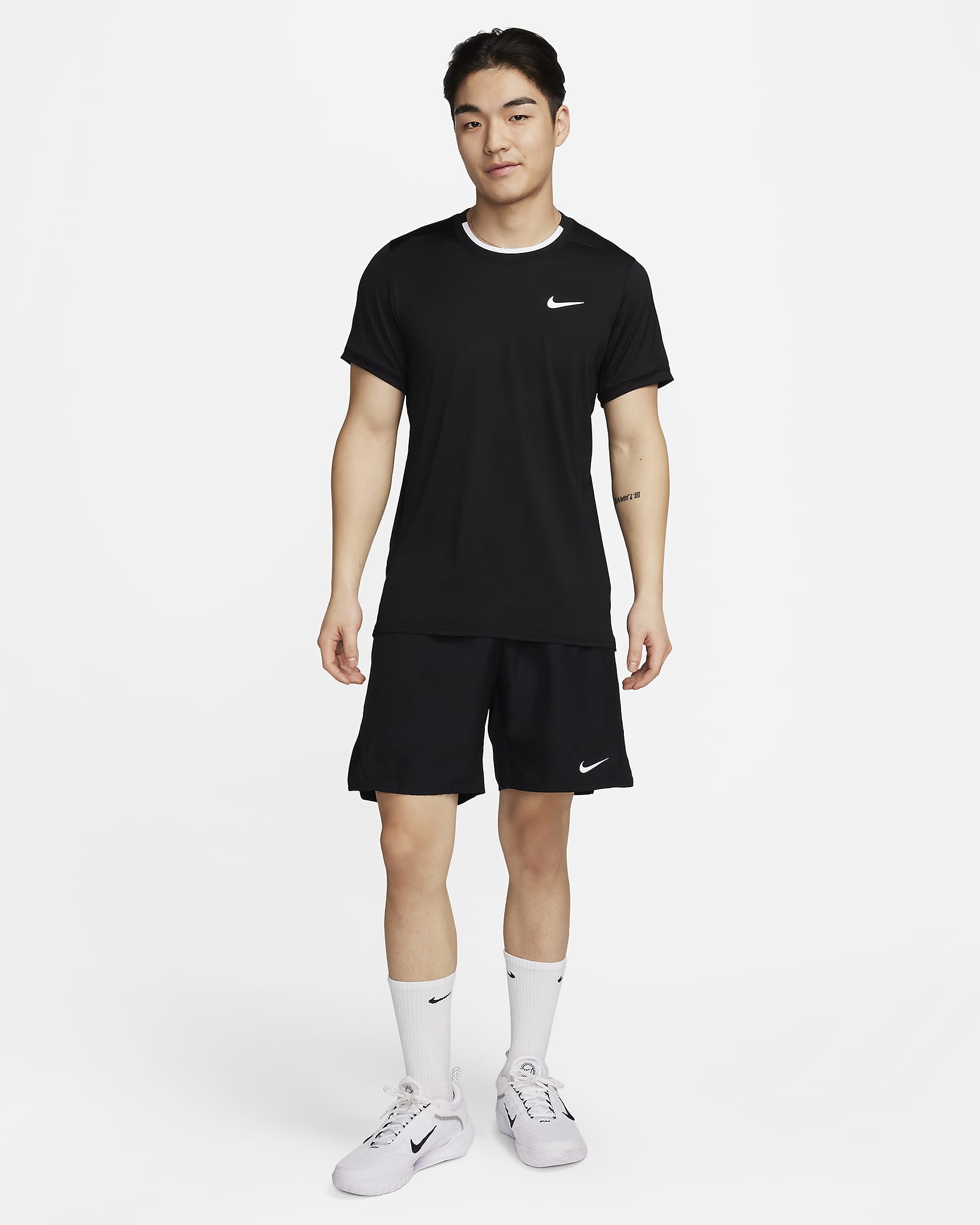 NikeCourt Advantage Men's Top - Black/White