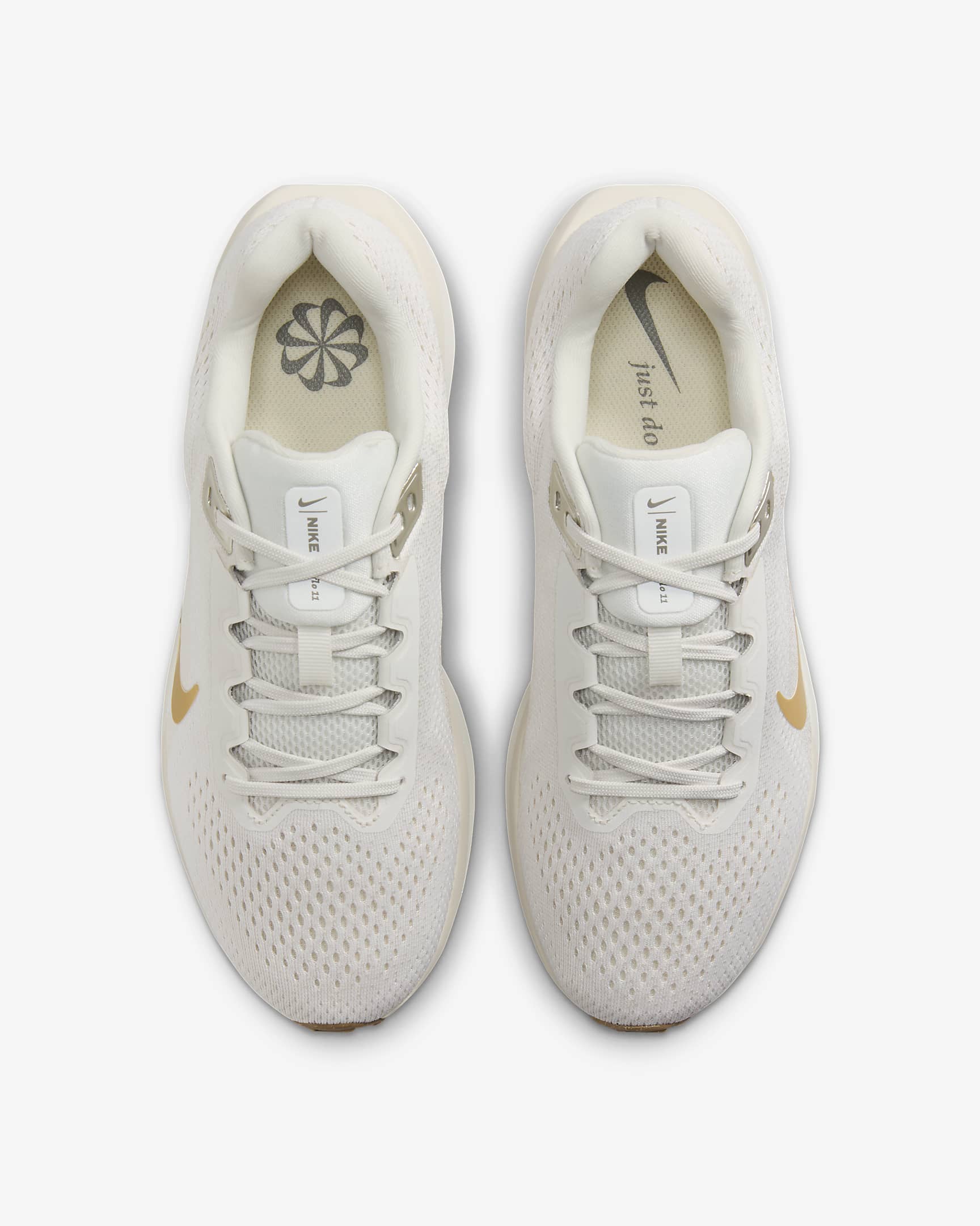 Tenis de correr en pavimento para mujer Nike Winflo 11 - Fantasma/Marrón verdoso claro/Leche de coco/Oro metalizado