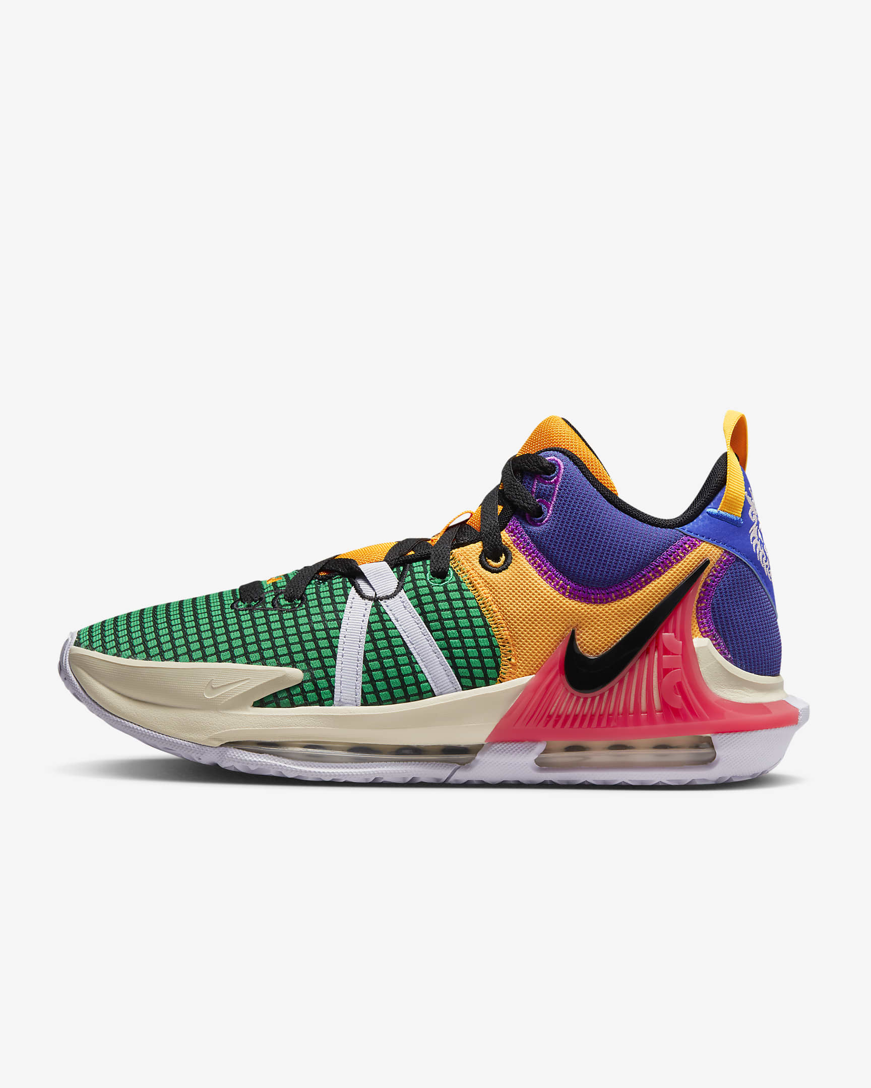 LeBron Witness 7 Basketball Shoes. Nike FI