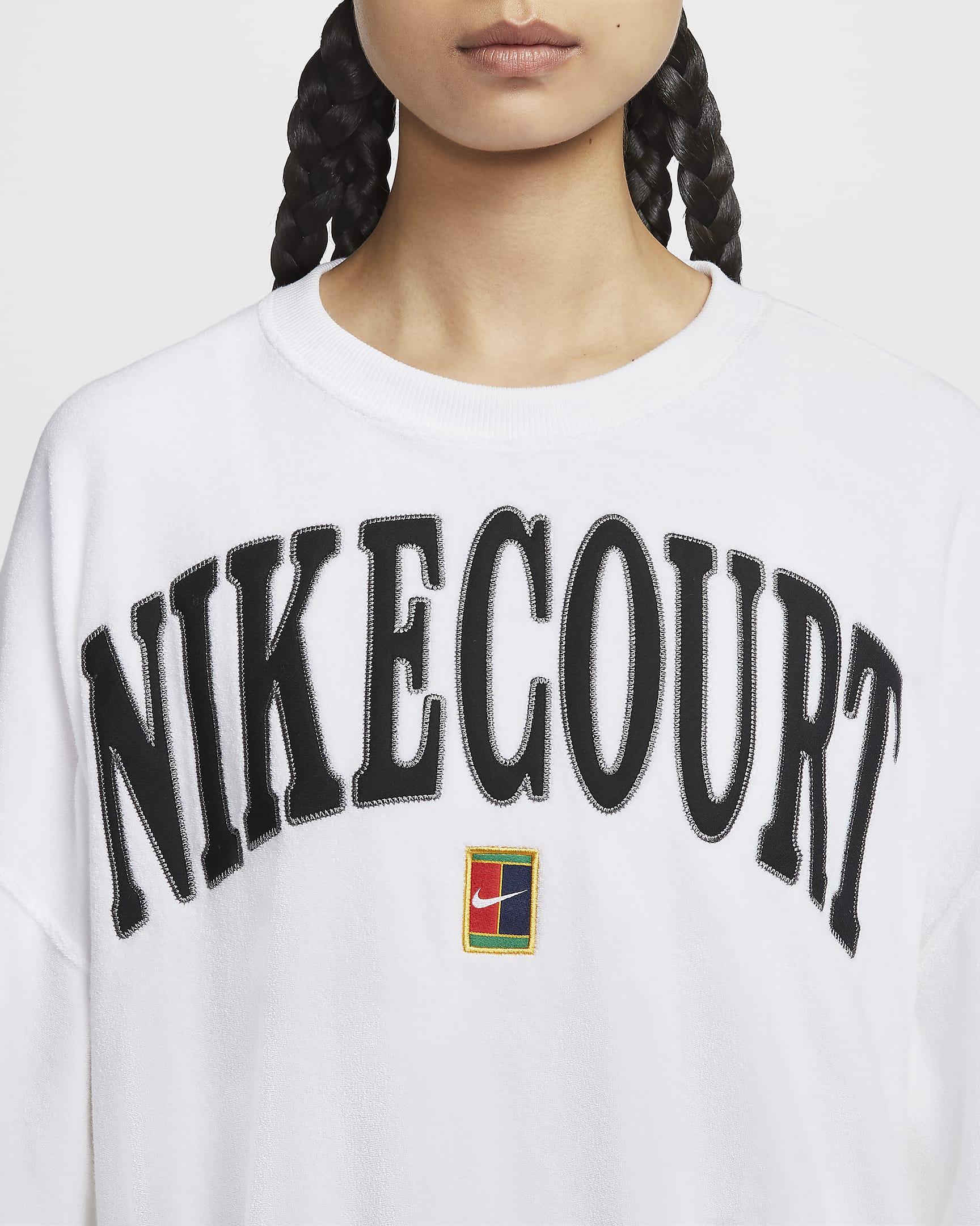 NikeCourt Heritage Women's Over-Oversized Crew-Neck Graphic Tennis Sweatshirt - White/White/Flat Pewter/Black