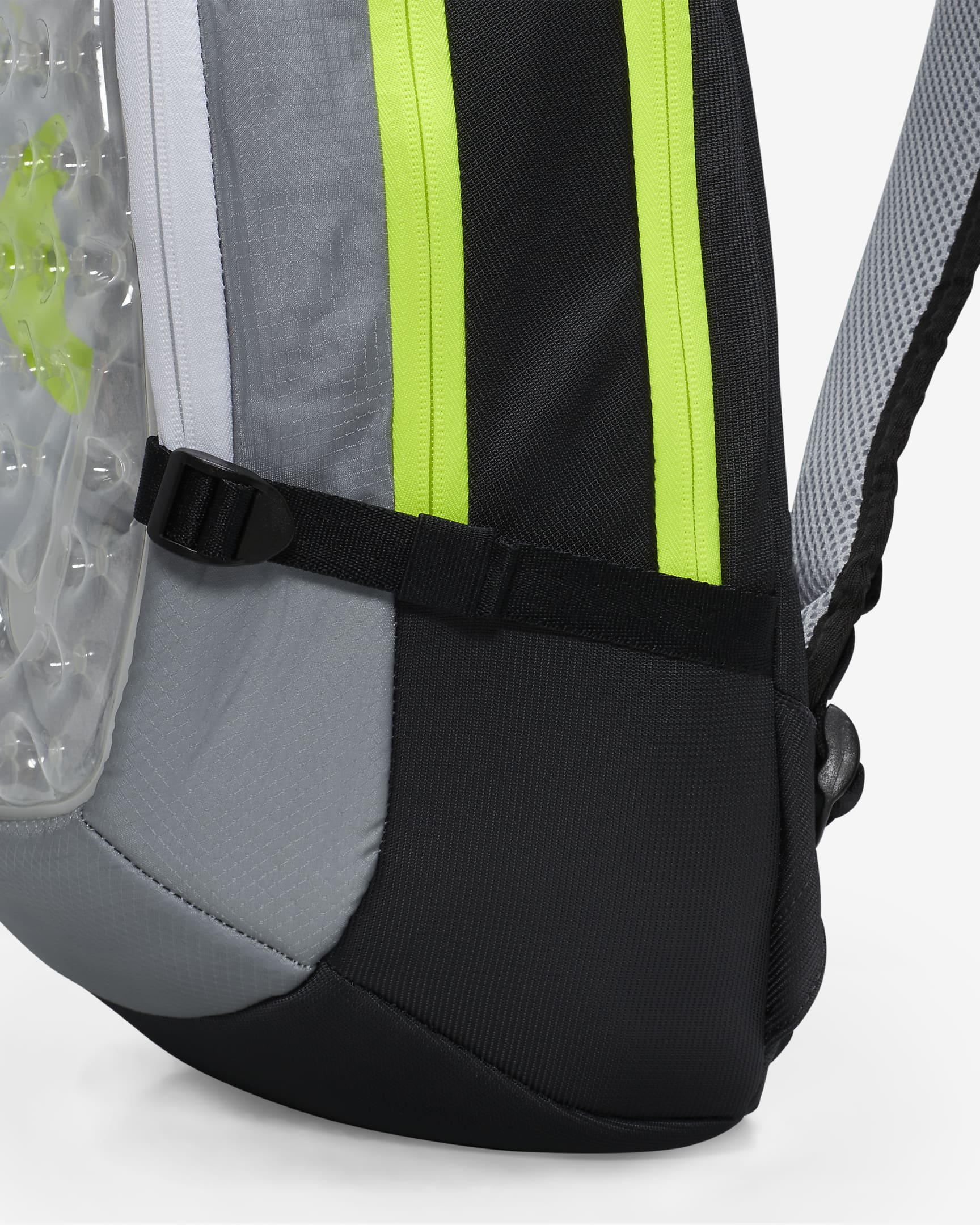 Nike Air Max Backpack (17L).