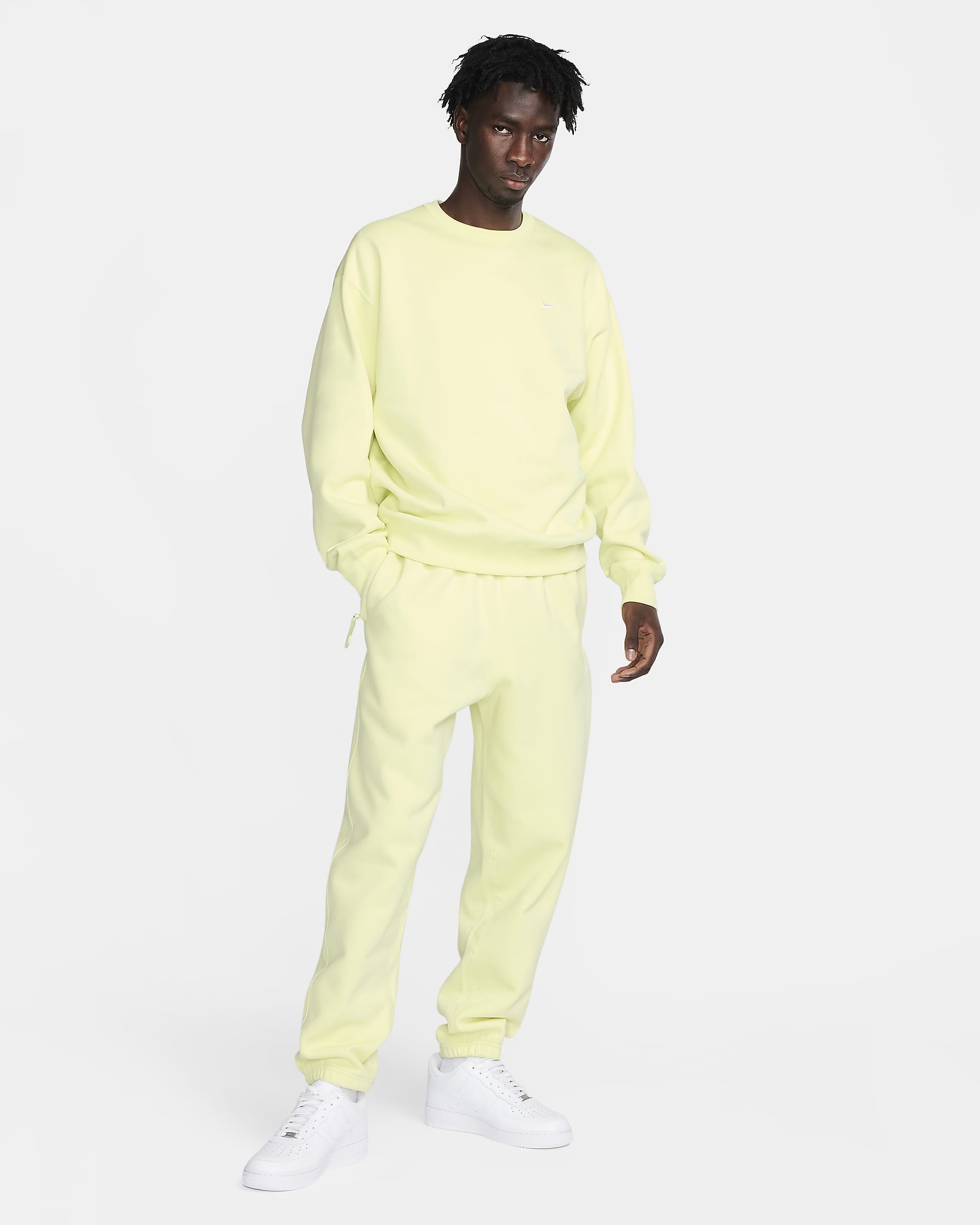 nikelab solo swoosh fleece crew